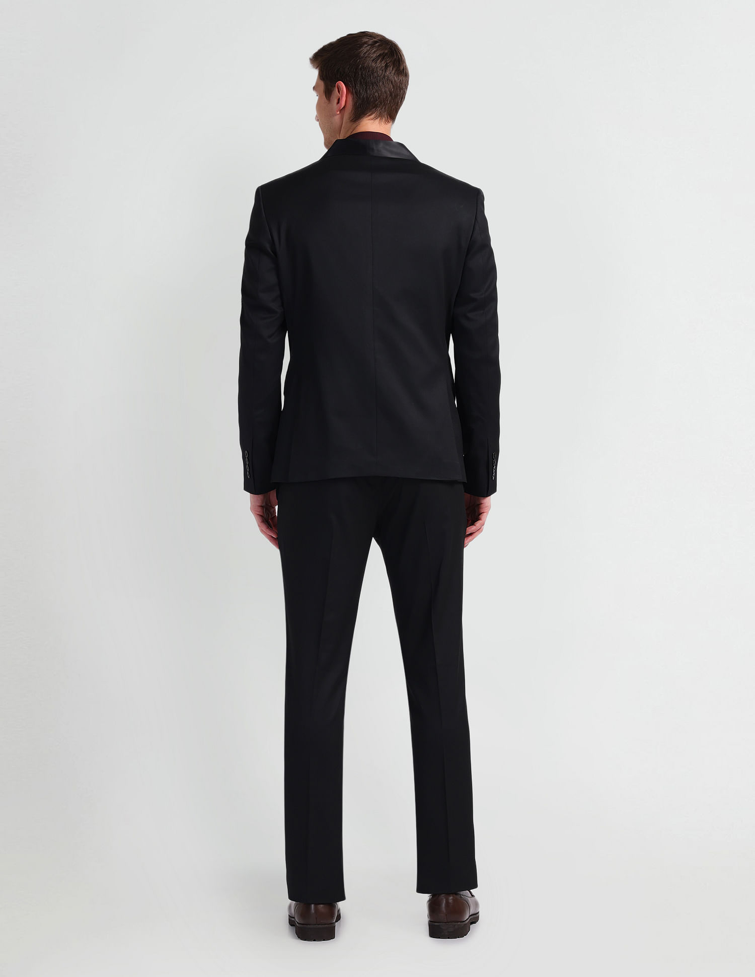 Arrow Shawl Collar Two Piece Suit