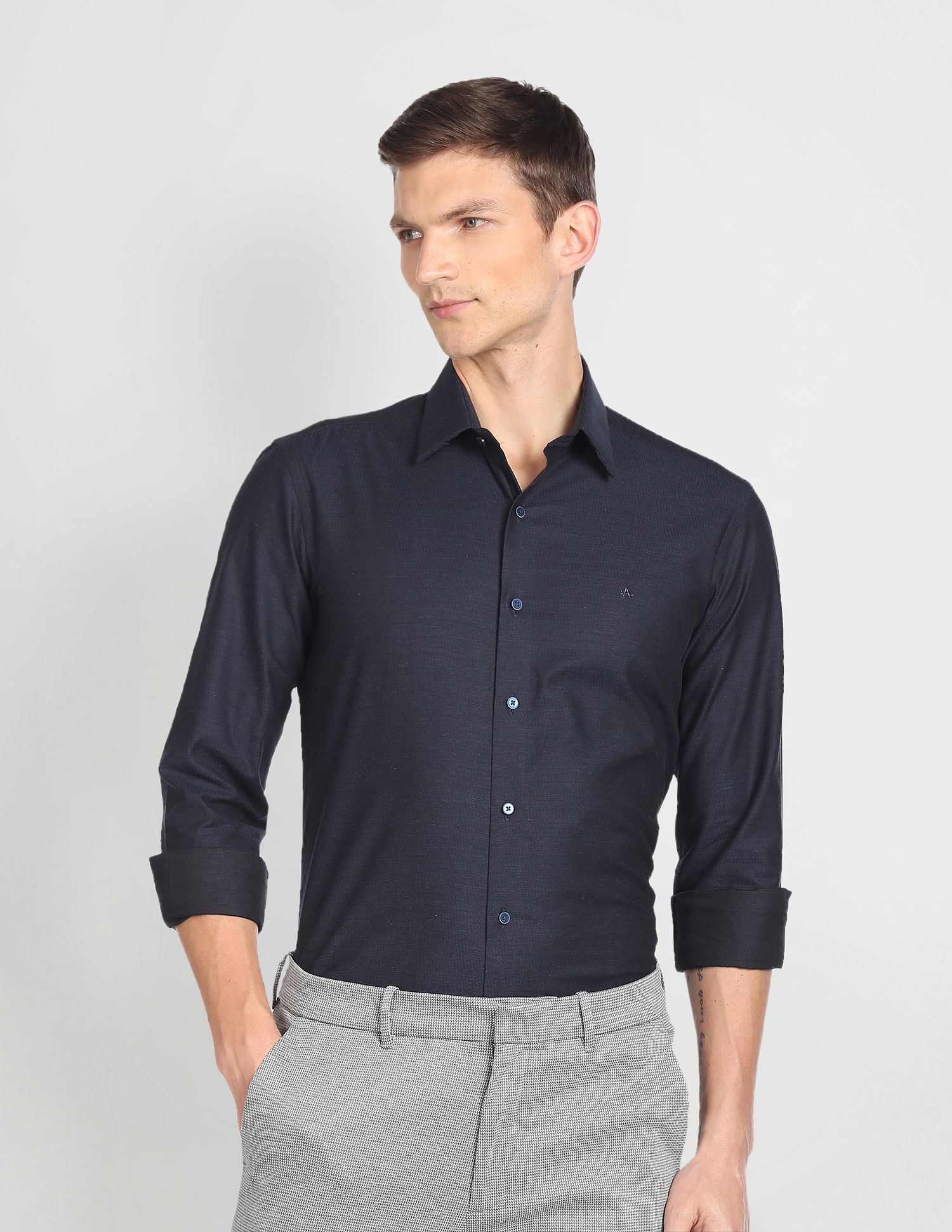 Arrow Newyork Self Design Dobby Formal Shirt