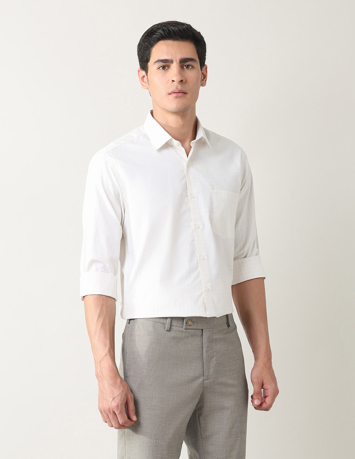 Arrow Graph Checked Manhattan Slim Fit Shirt