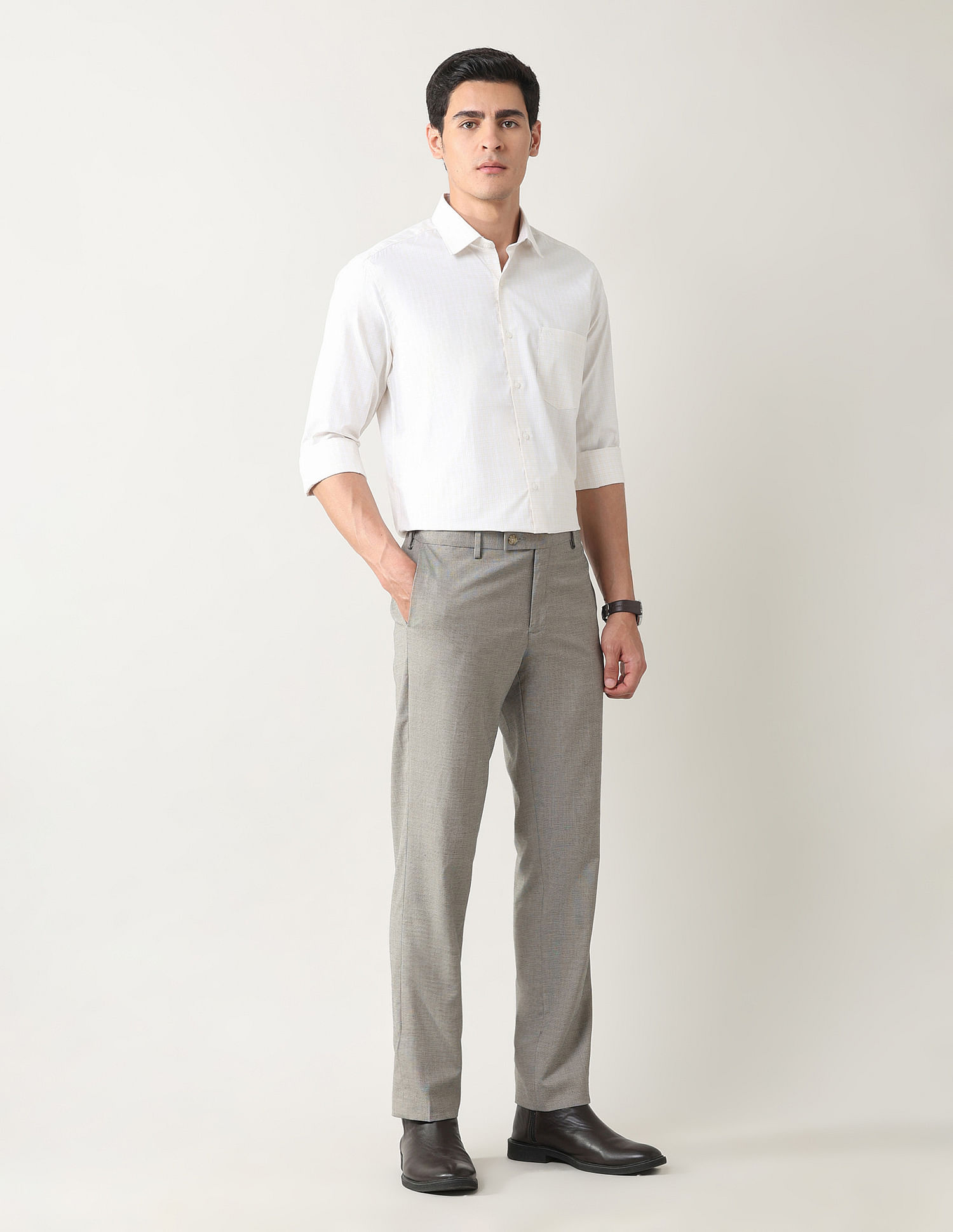 Arrow Graph Checked Manhattan Slim Fit Shirt