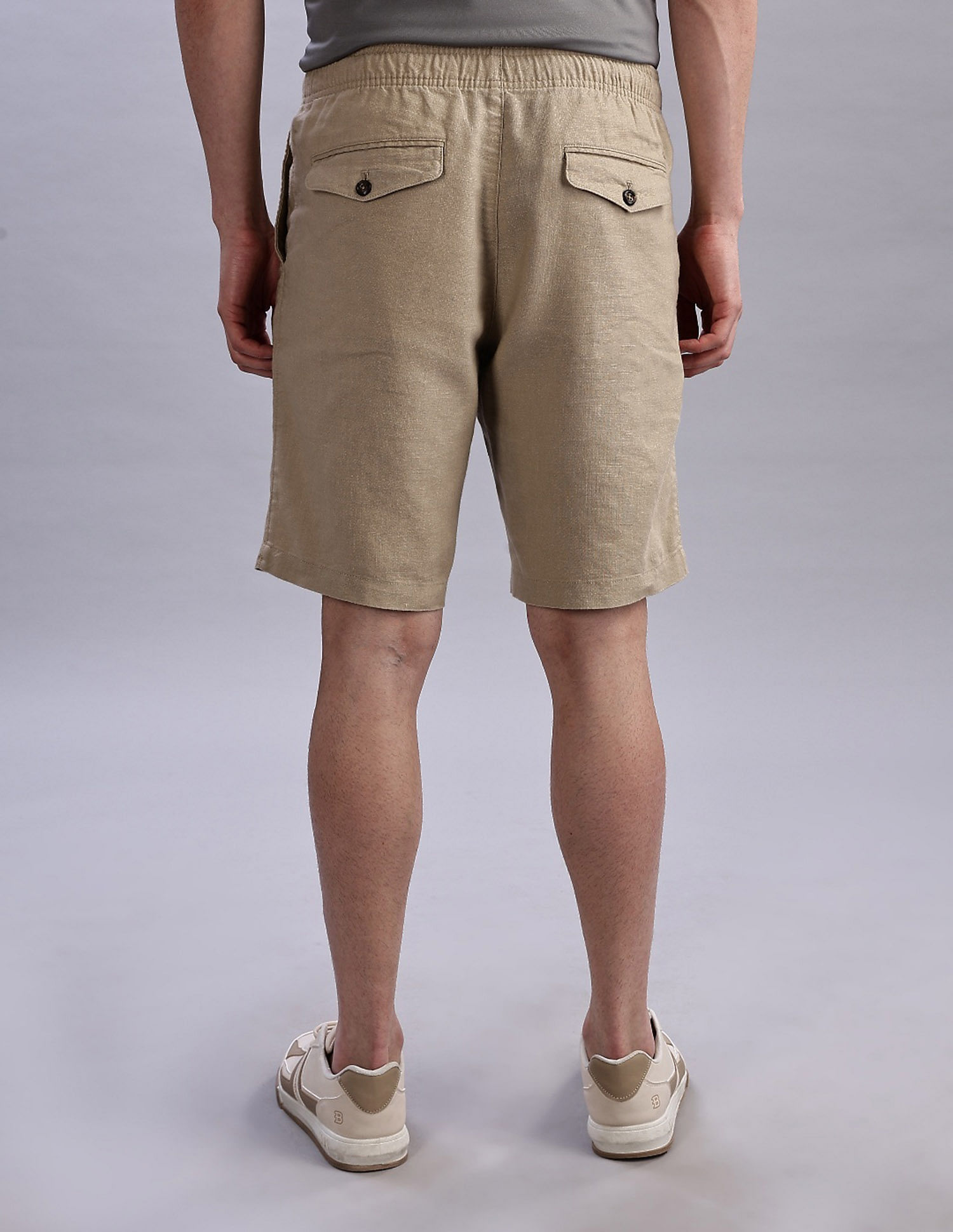 Tommy Hilfiger Relaxed Fit Solid Mid Rise Shorts