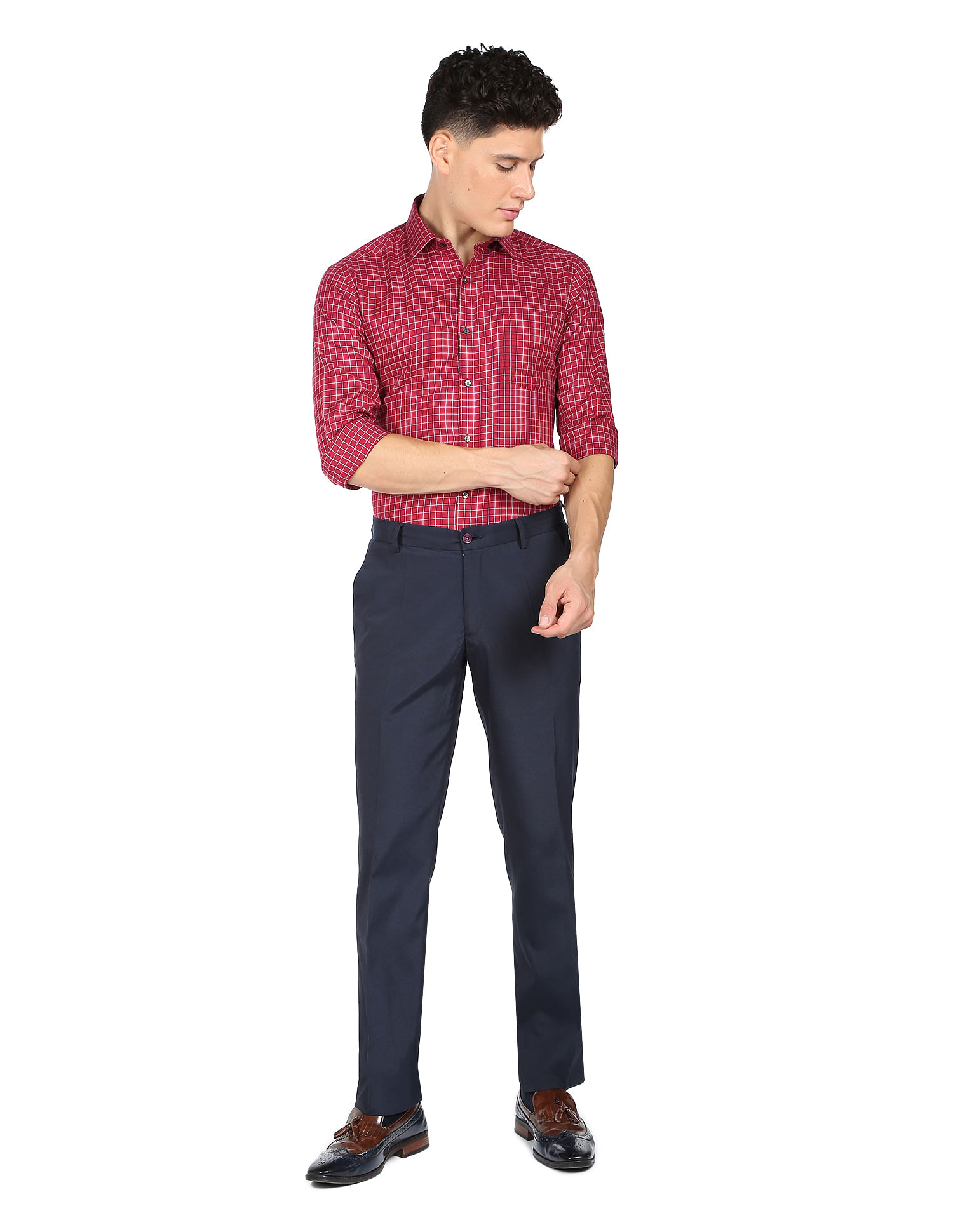 Can I wear a blue shirt with red pants? - Quora