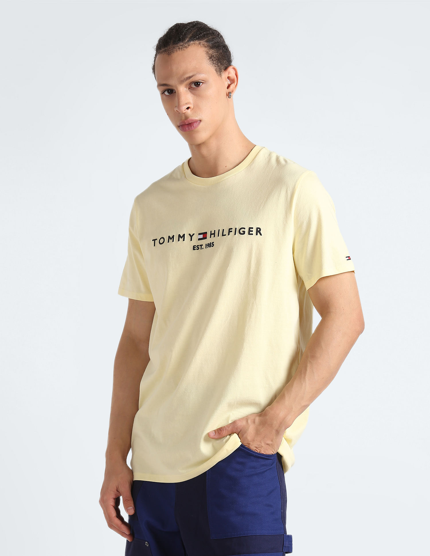 Tommy Hilfiger Logo Embroidered Regular Fit T-Shirt