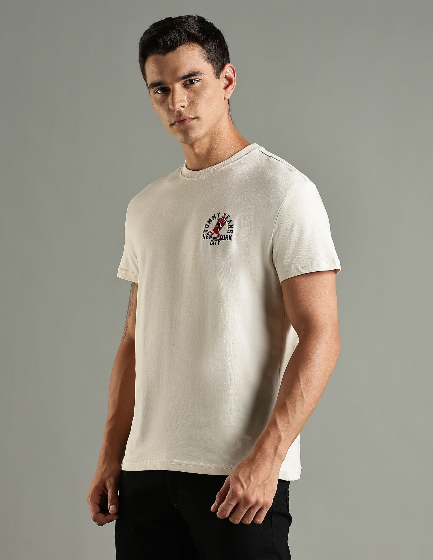 Tommy Hilfiger Embroidered Logo Regular Fit Cotton T-Shirt