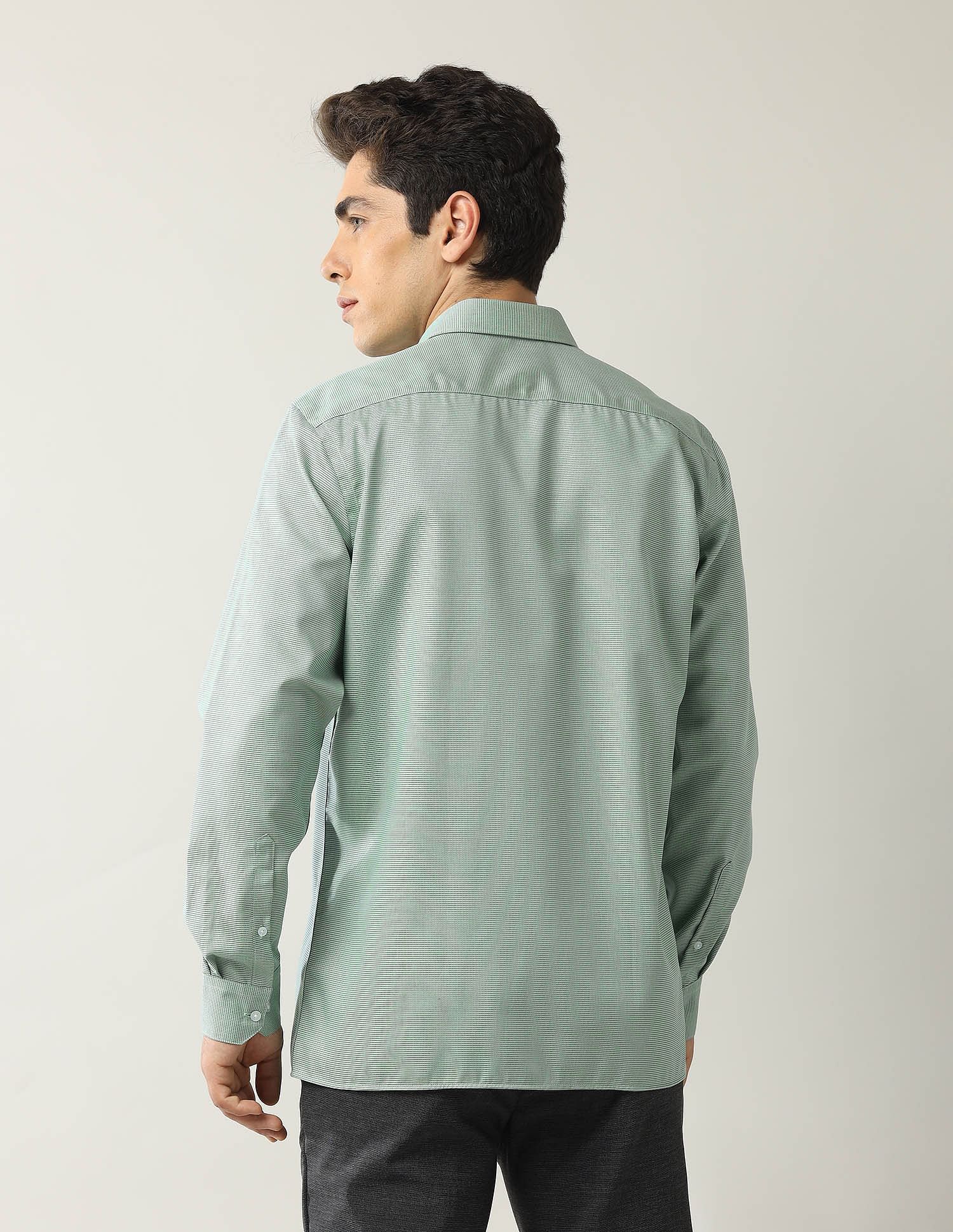 Arrow Textured Liberty Classic Fit Autopress Shirt