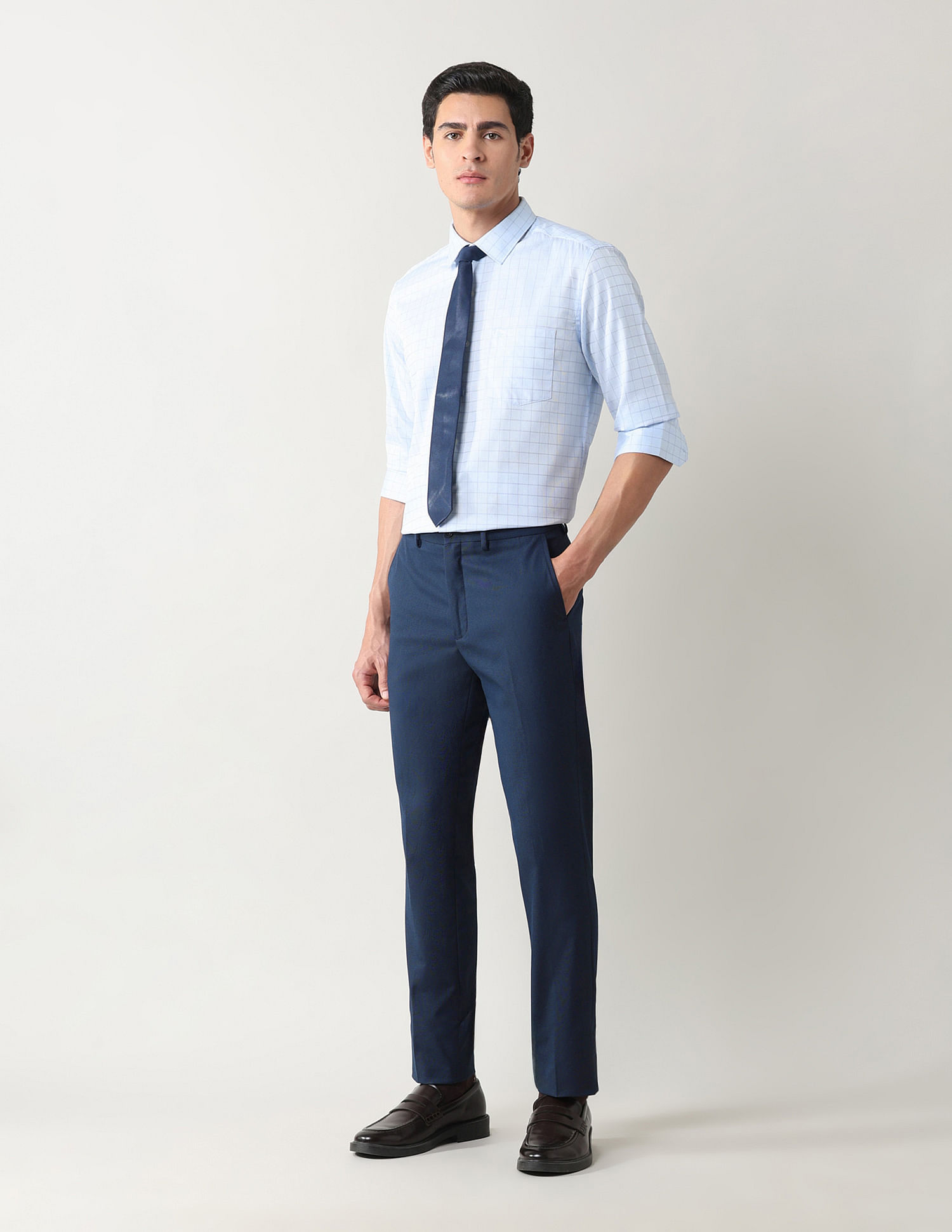 Arrow Windowpane Checked Manhattan Slim Fit Shirt