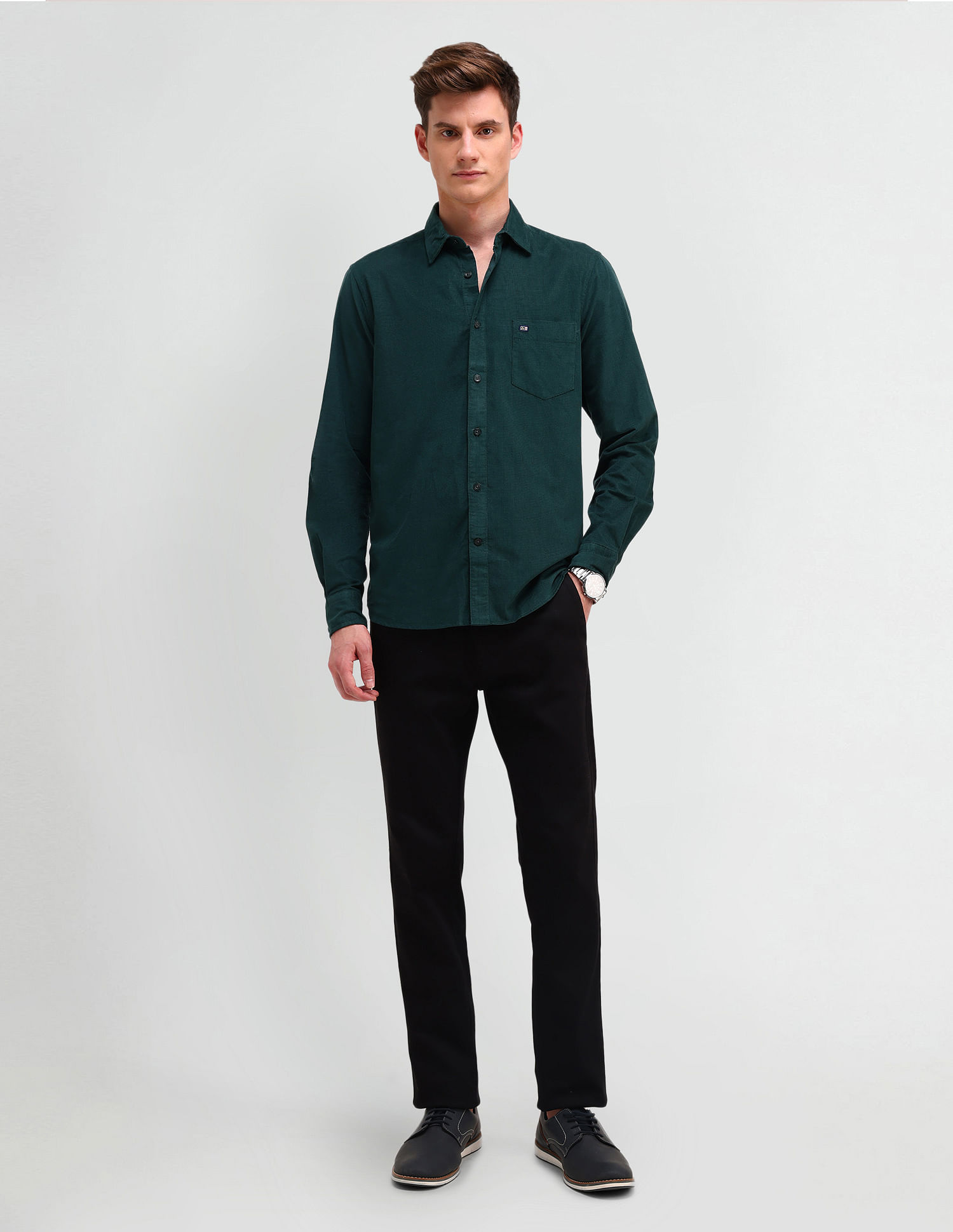 Arrow Sport Lightweight Corduroy Solid Pattern Shirt