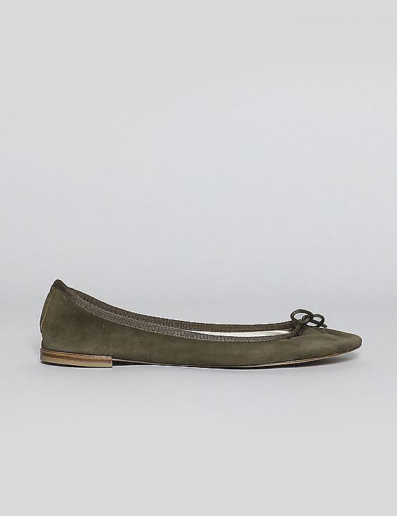 Buy GAP Women Green Cinch Ballet Flats NNNOW