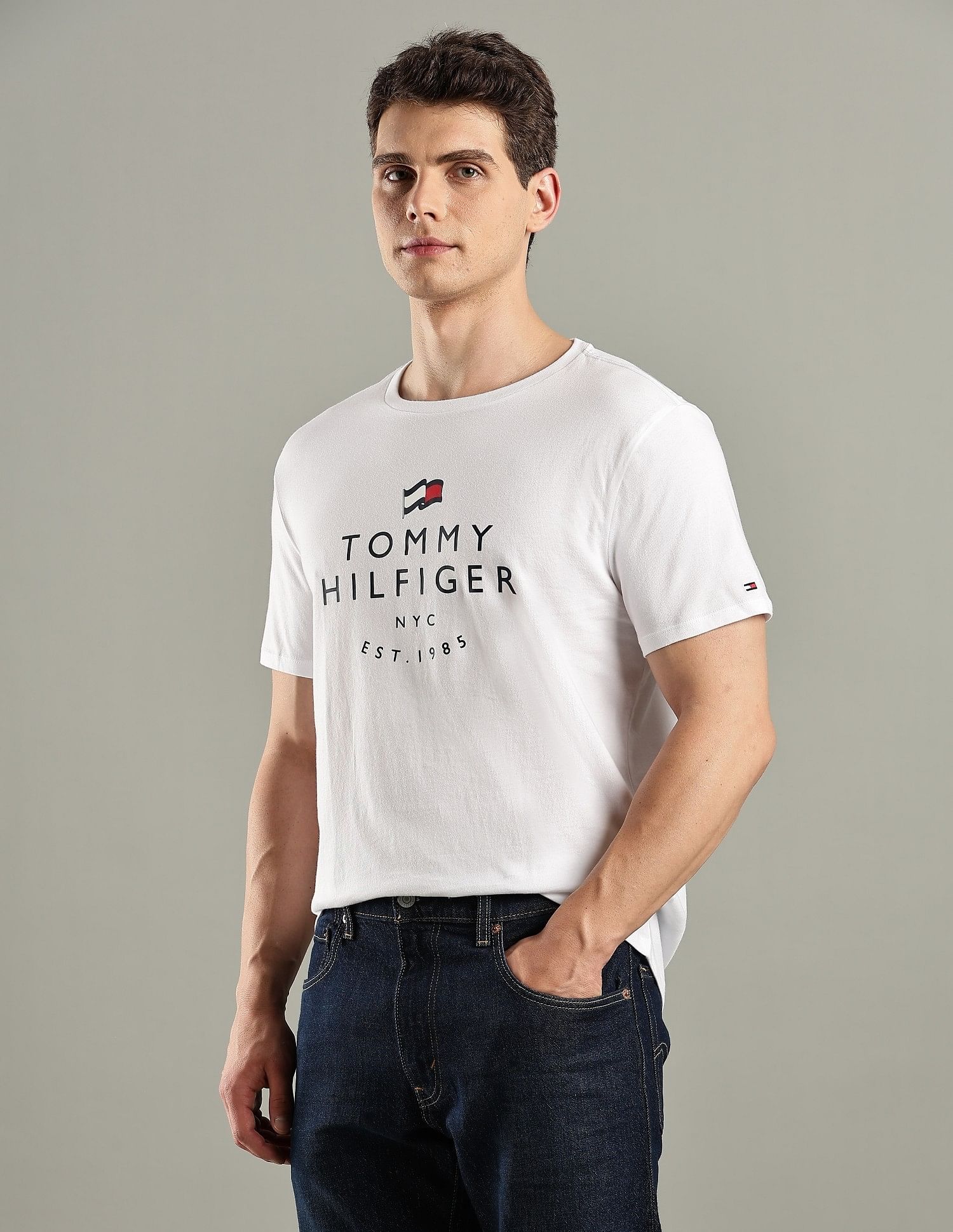 Tommy Hilfiger Logo Regular-Fit Cotton T-Shirt