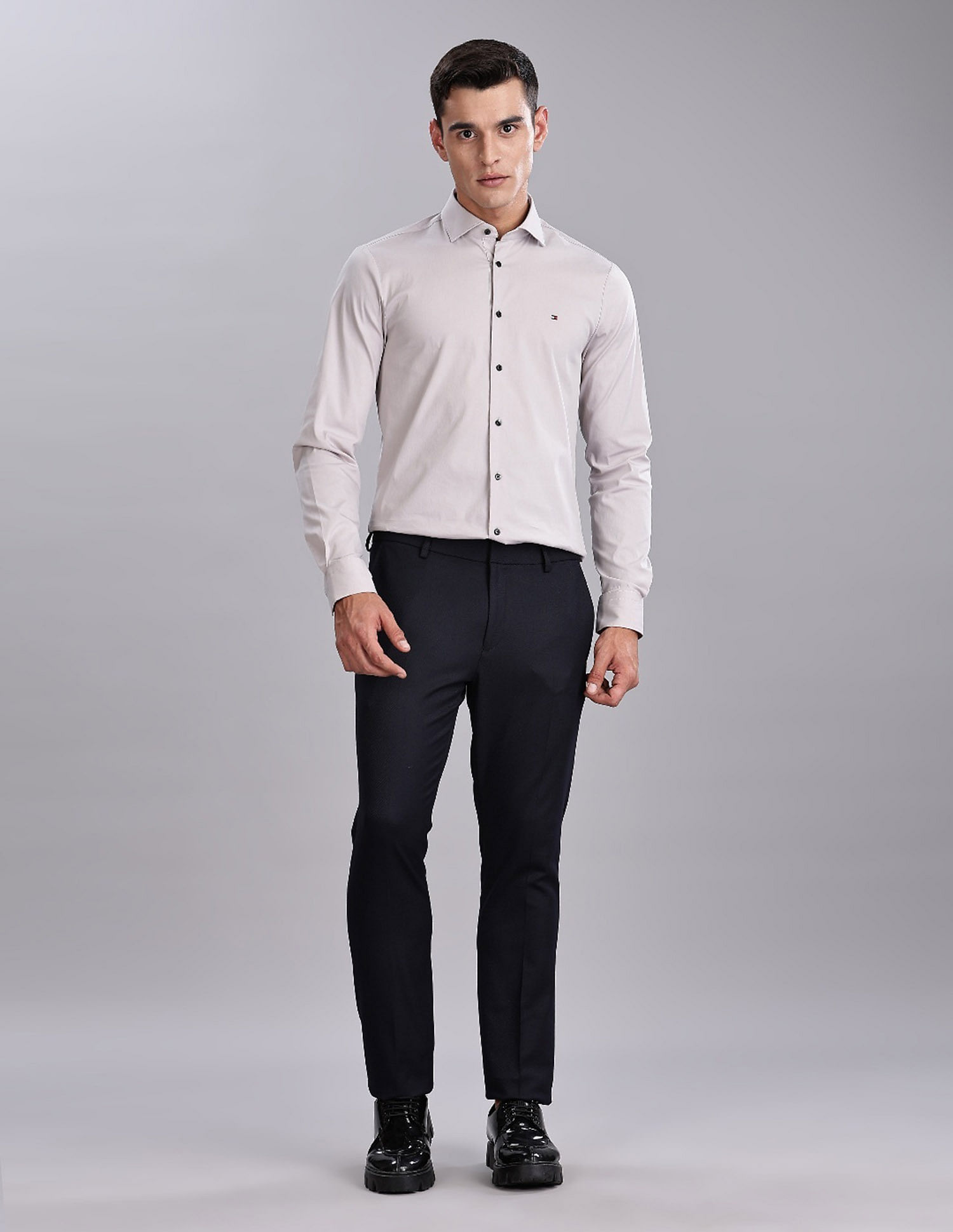 Tommy Hilfiger Regular-Fit Textured Mid Rise Trousers