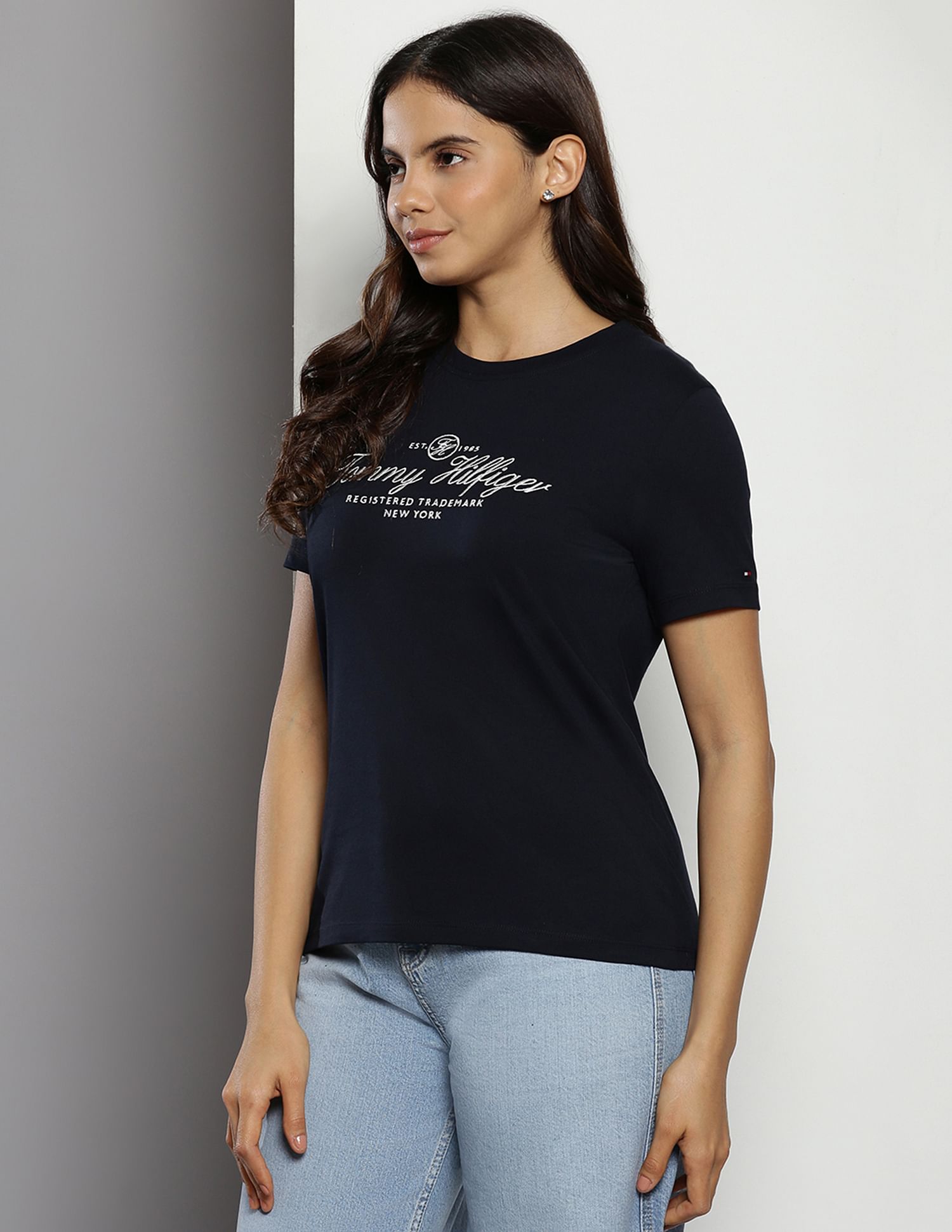 Tommy Hilfiger Crew Neck Hilfiger Script T-Shirt