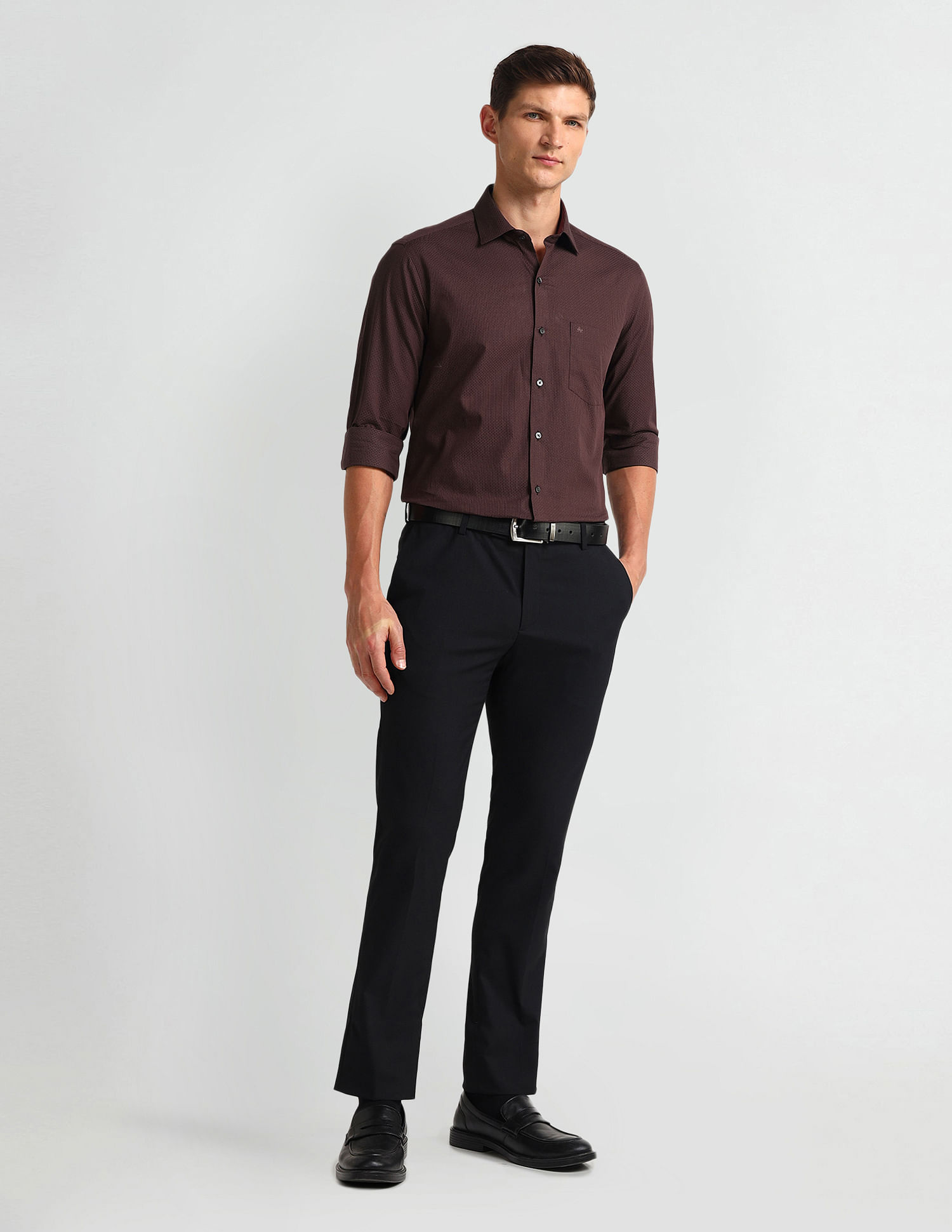 Arrow Manhattan Slim Fit Textured Shirt