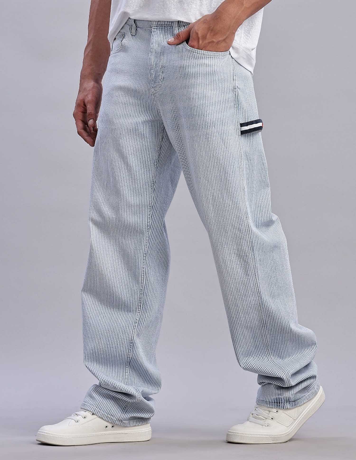 Tommy Hilfiger Medium Washed Loose Fit Mid Rise Jeans