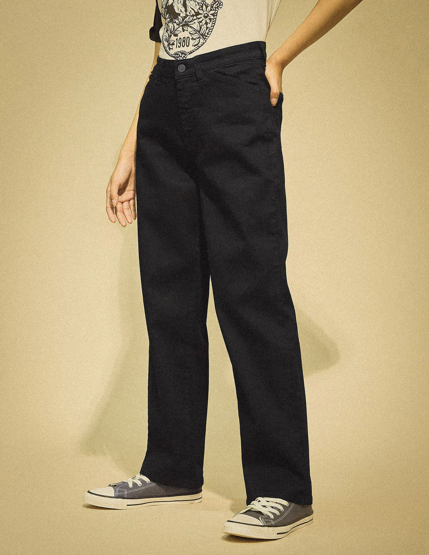 Flying Machine Women Straight Fit Pocket Detailed Jeans