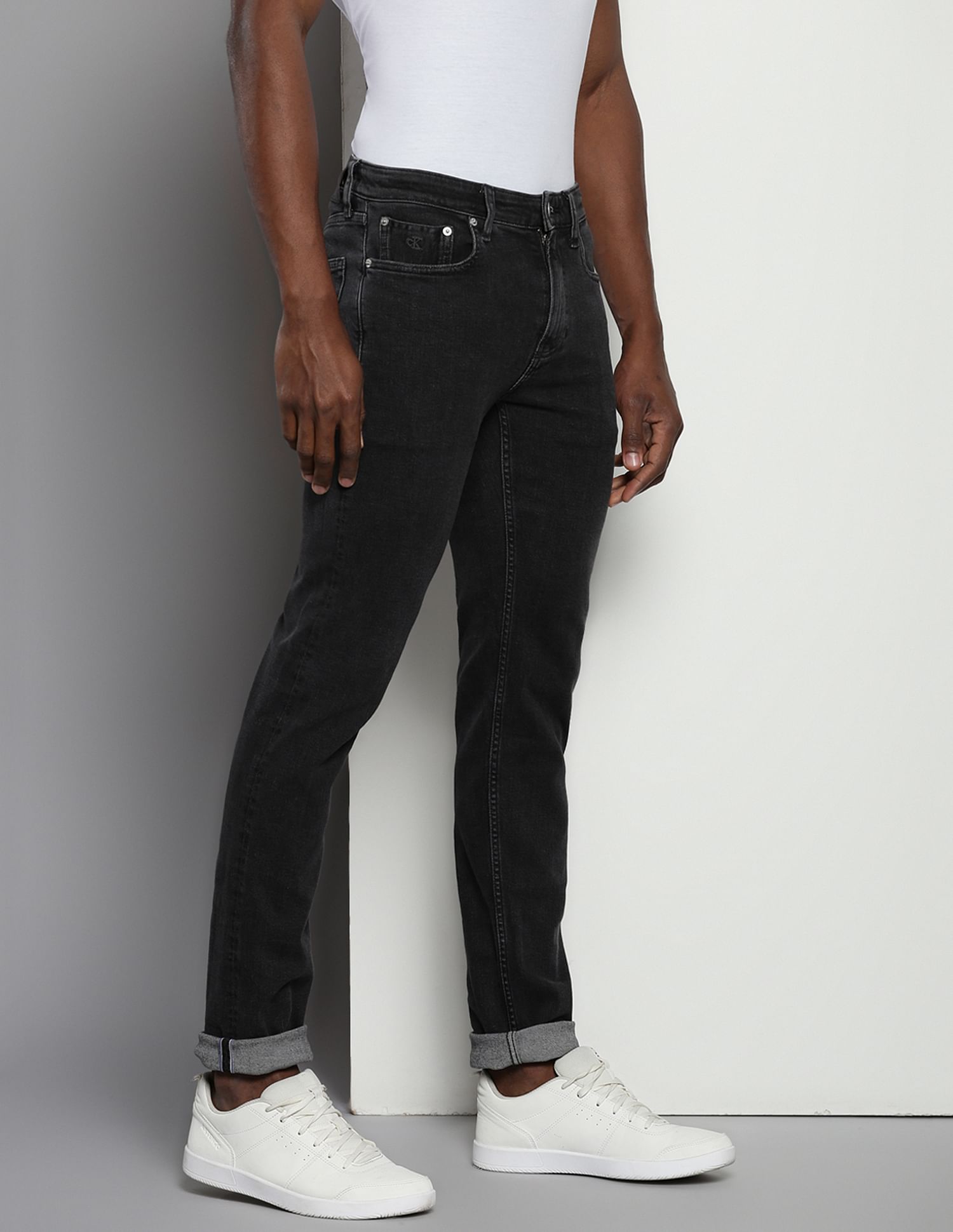 Buy Calvin Klein Slim Straight Fit Rinsed Jeans NNNOW