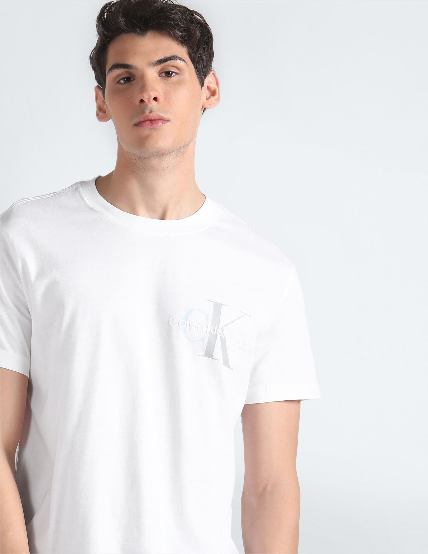 Buy Calvin Klein Jeans Short Sleeve Logo T-Shirt - NNNOW.com