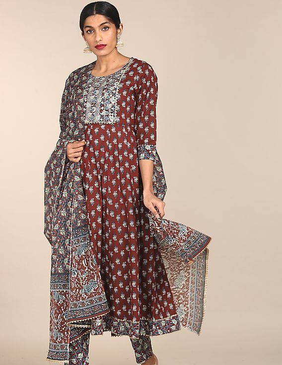 Anahi Women Maroon Printed Kurta Pants 