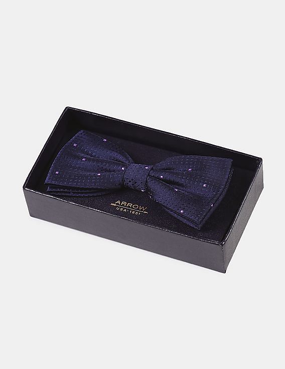 Arrow Men Blue Pre Tied Patterned Bow Tie