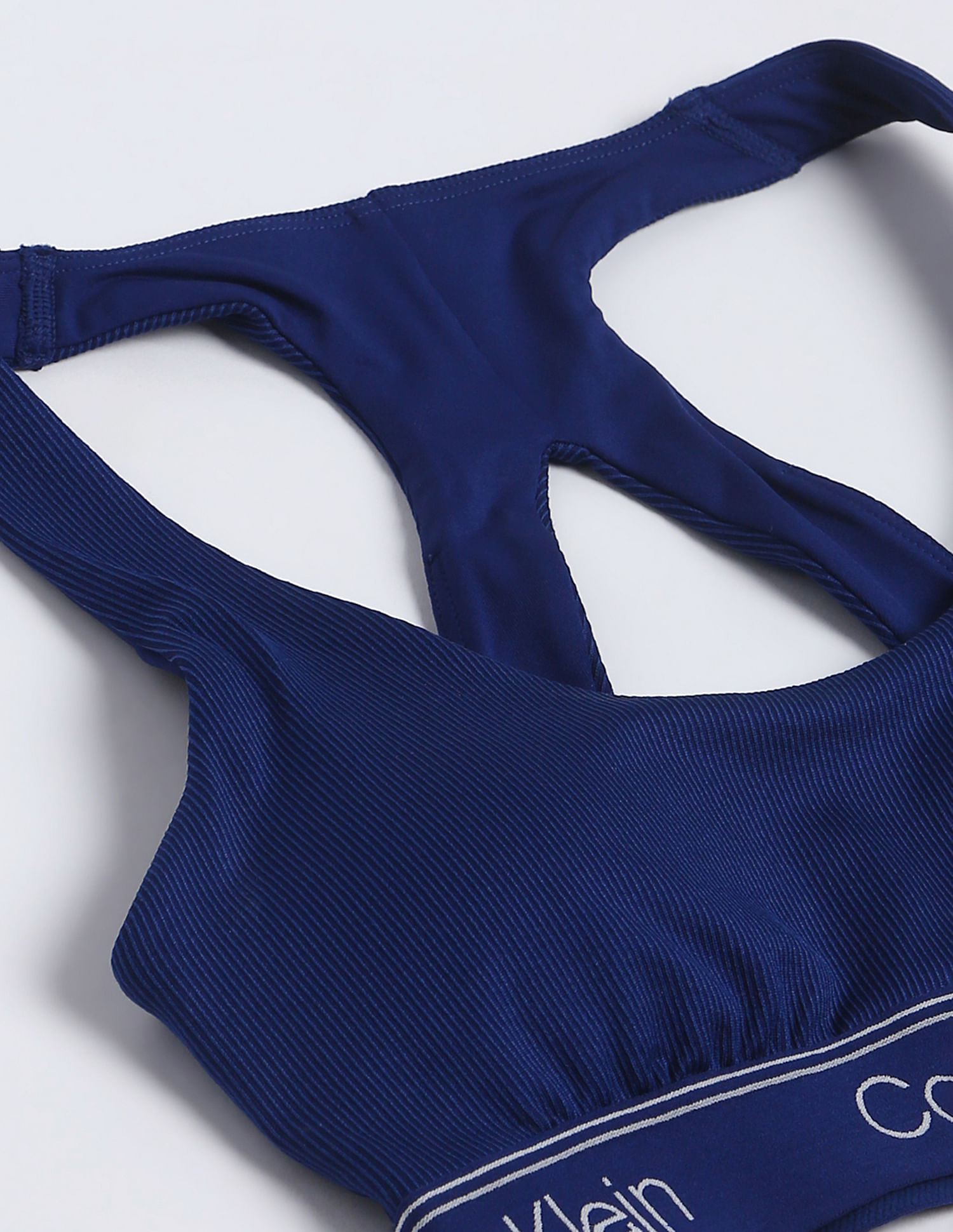 Shop Calvin Klein Performance Medium Support sports bra - Blue on Rinascente