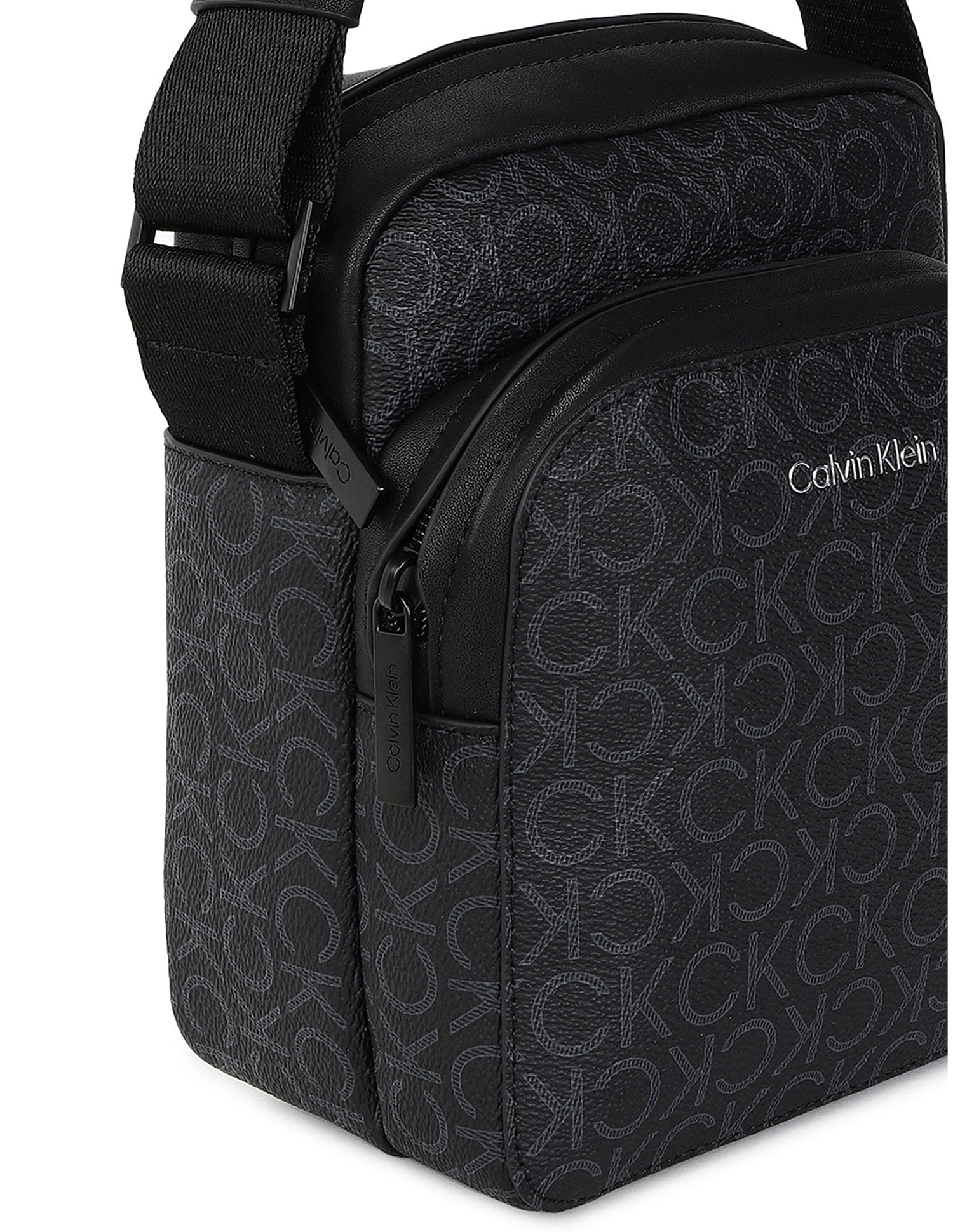 Calvin Klein Must Reporter Monogram Bag