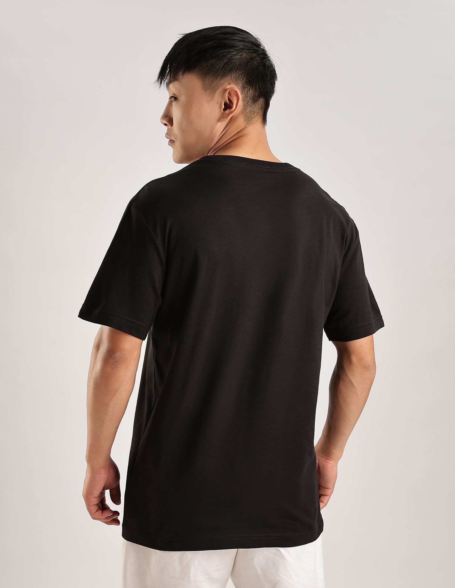 Calvin Klein Jeans Logo Regular-Fit Cotton T-Shirt
