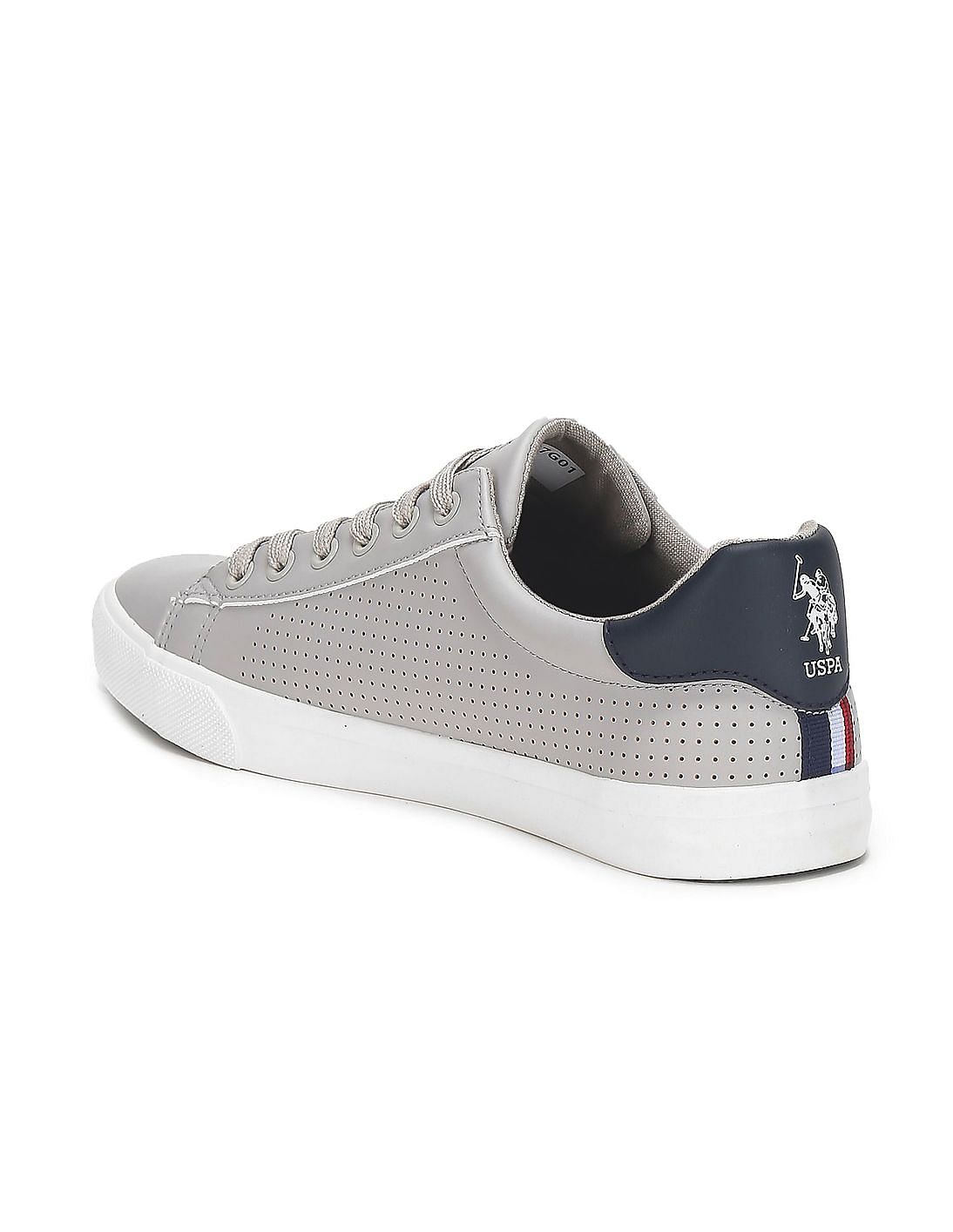 Buy Roadster Men Grey & Black Colourblocked Sneakers - Casual Shoes for Men  1480376 | Myntra