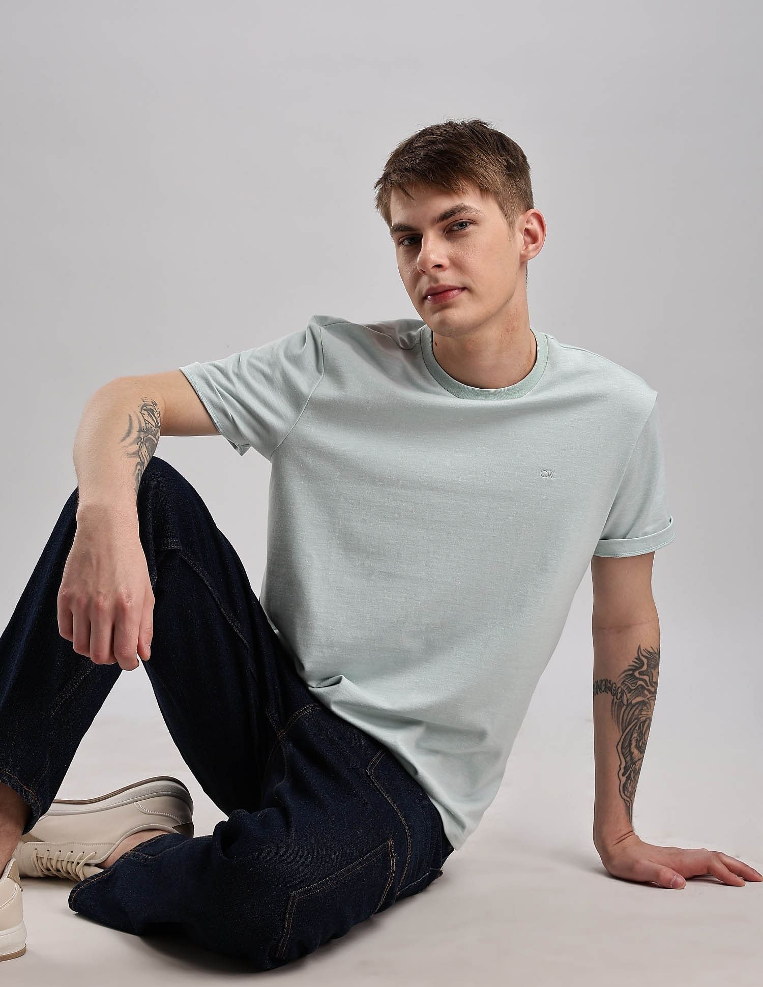 Calvin Klein Jeans Mens Blue Solid T-Shirts