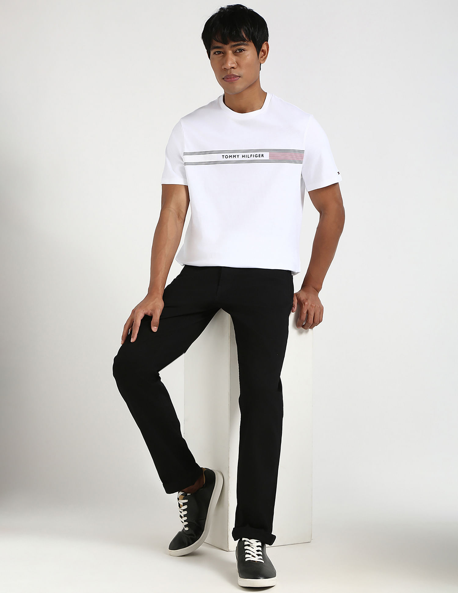 Tommy Hilfiger Logo Regular-Fit Cotton T-Shirt