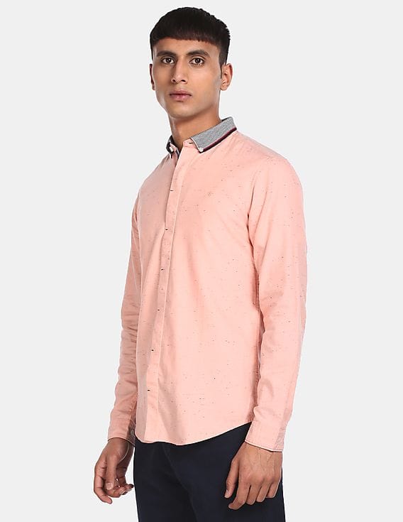 Buy Izod Men Peach Contrast Collar 