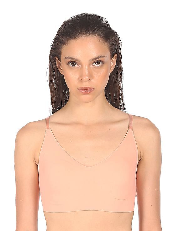 Buy Calvin Klein Underwear Women Peach Seamless Lightly Lined Triangle  Bralette - NNNOW.com