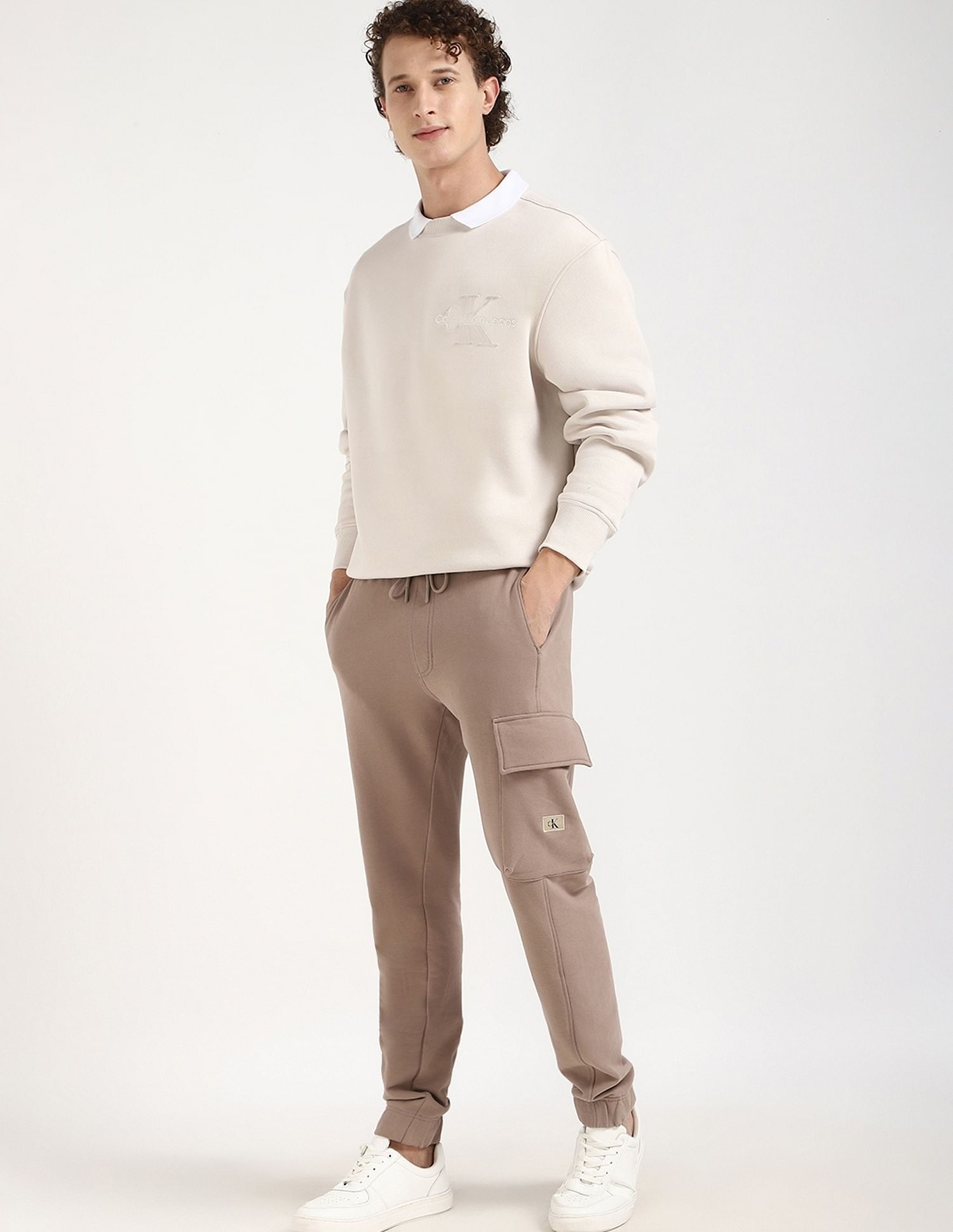Calvin Klein Jeans Slim-Fit Solid Mid Rise Trouser