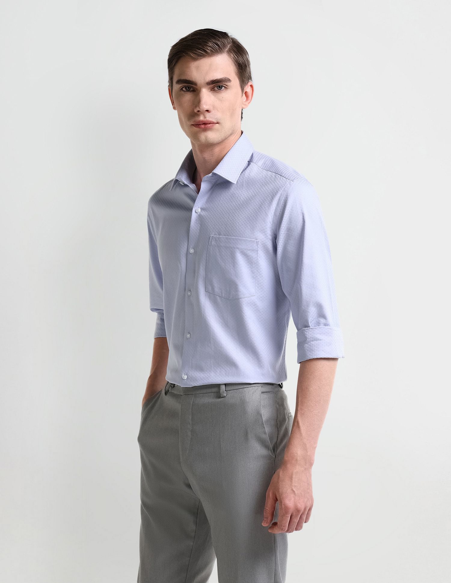 Arrow Manhattan Slim Textured Jaquard Shirt