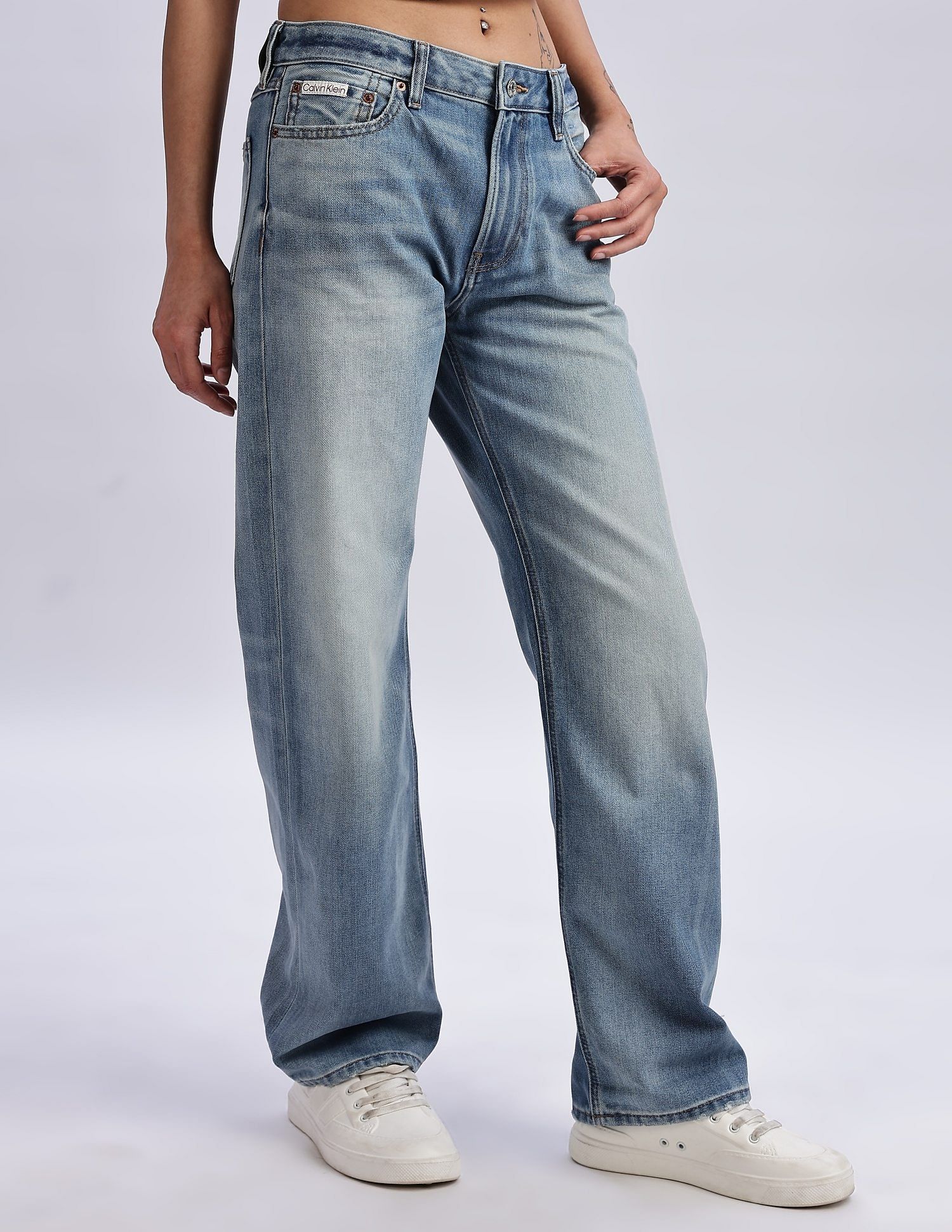 Calvin Klein Jeans Mid-Wash Straight-Fit Mid Rise Jeans