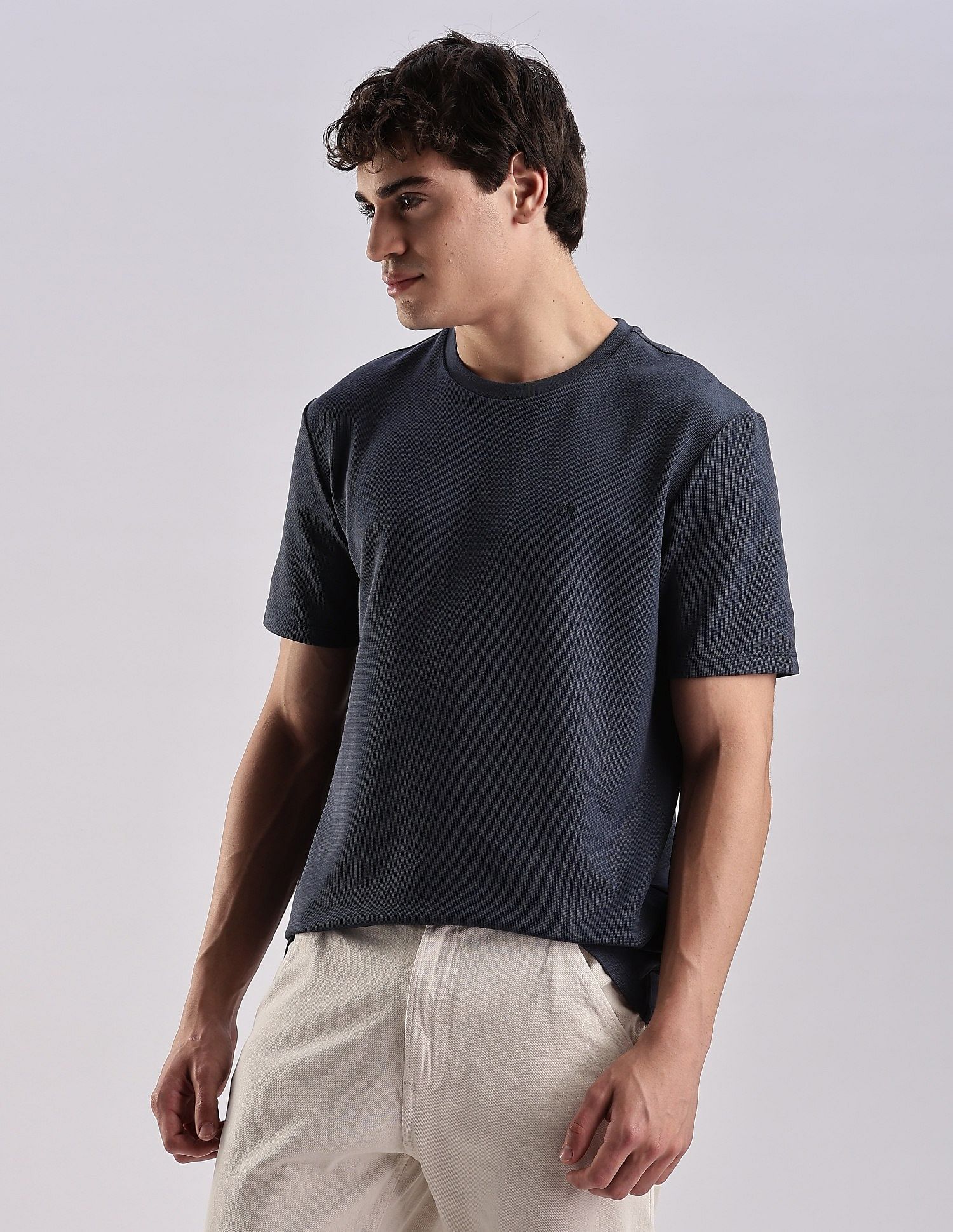 Calvin Klein Jeans Regular-Fit Solid Cotton T-Shirt