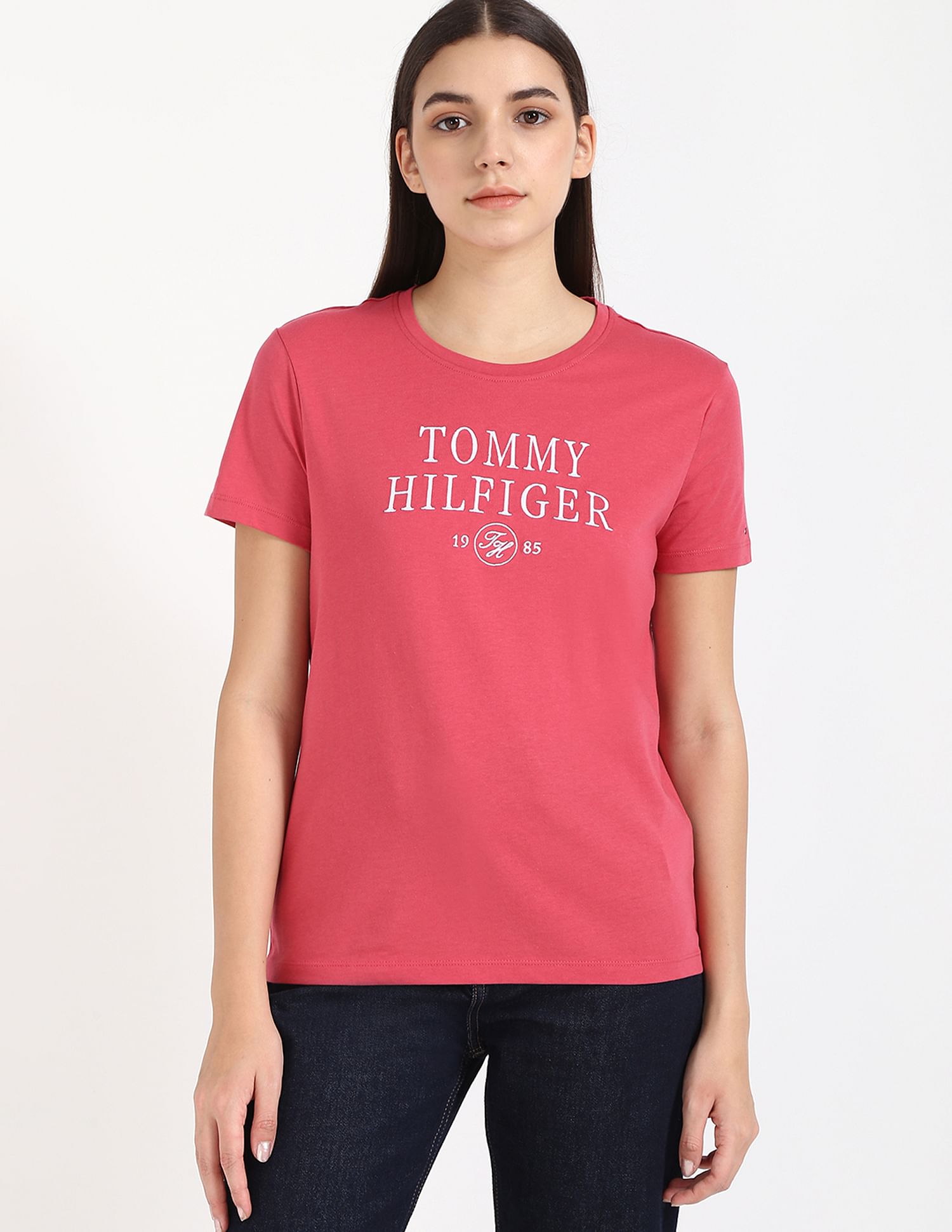 Tommy Hilfiger Red Women's T-shirt for Casual Chic
