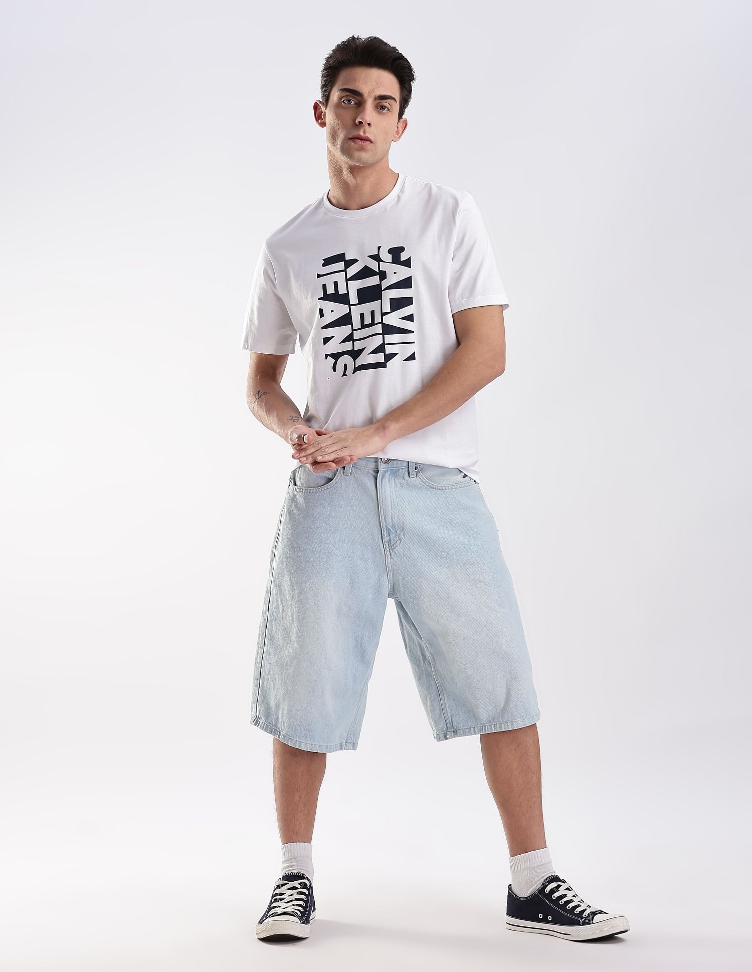 Calvin Klein Jeans Regular-Fit Logo Cotton T-Shirt