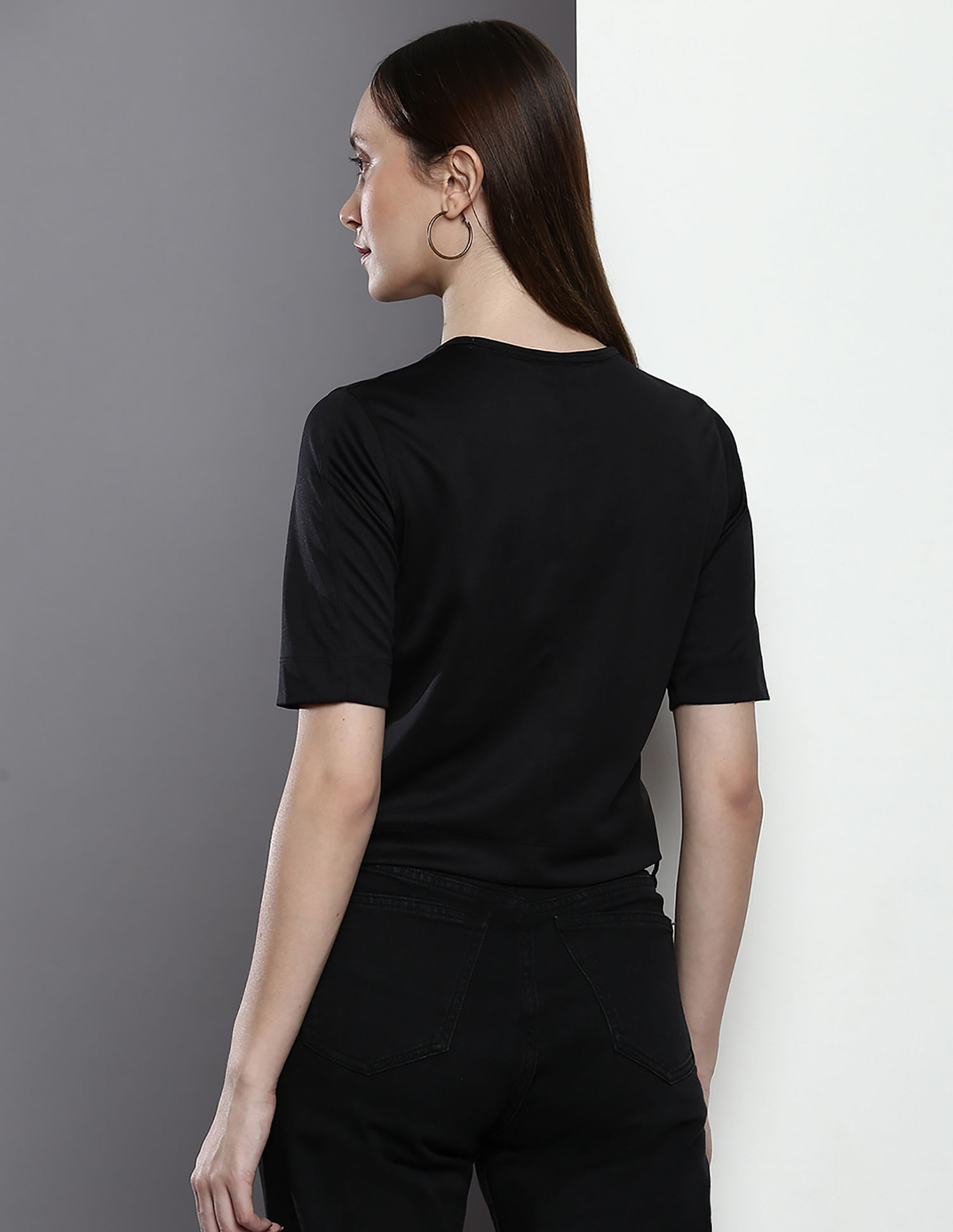 Buy Calvin Klein Jeans Crew Neck Boxy Fit T-Shirt - NNNOW.com
