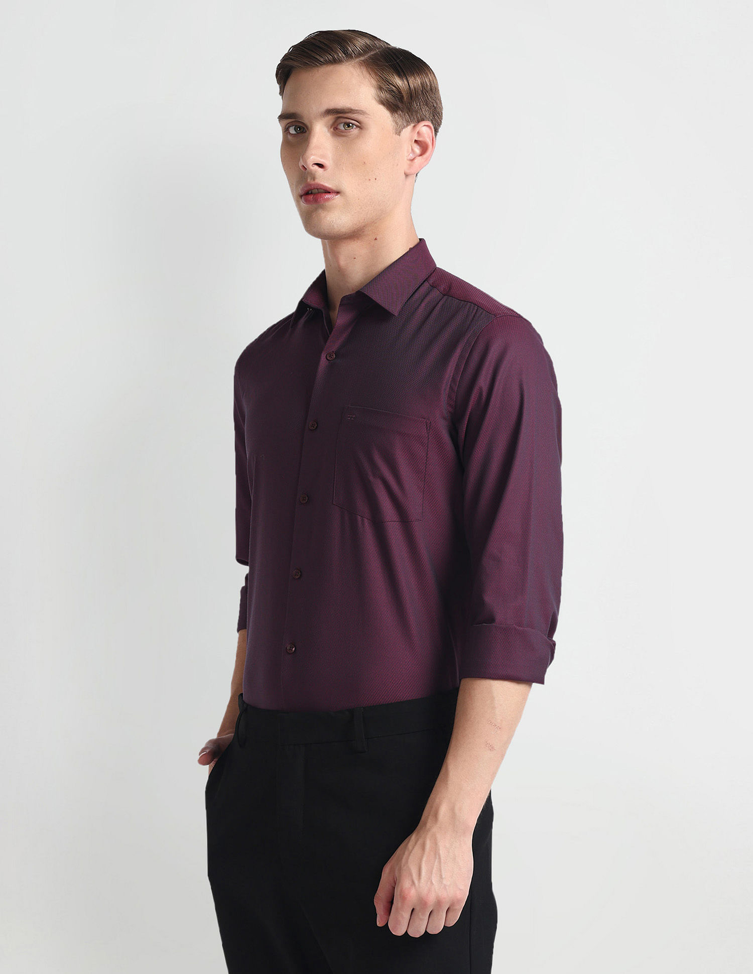 Arrow Cutaway Collar Dobby Shirt