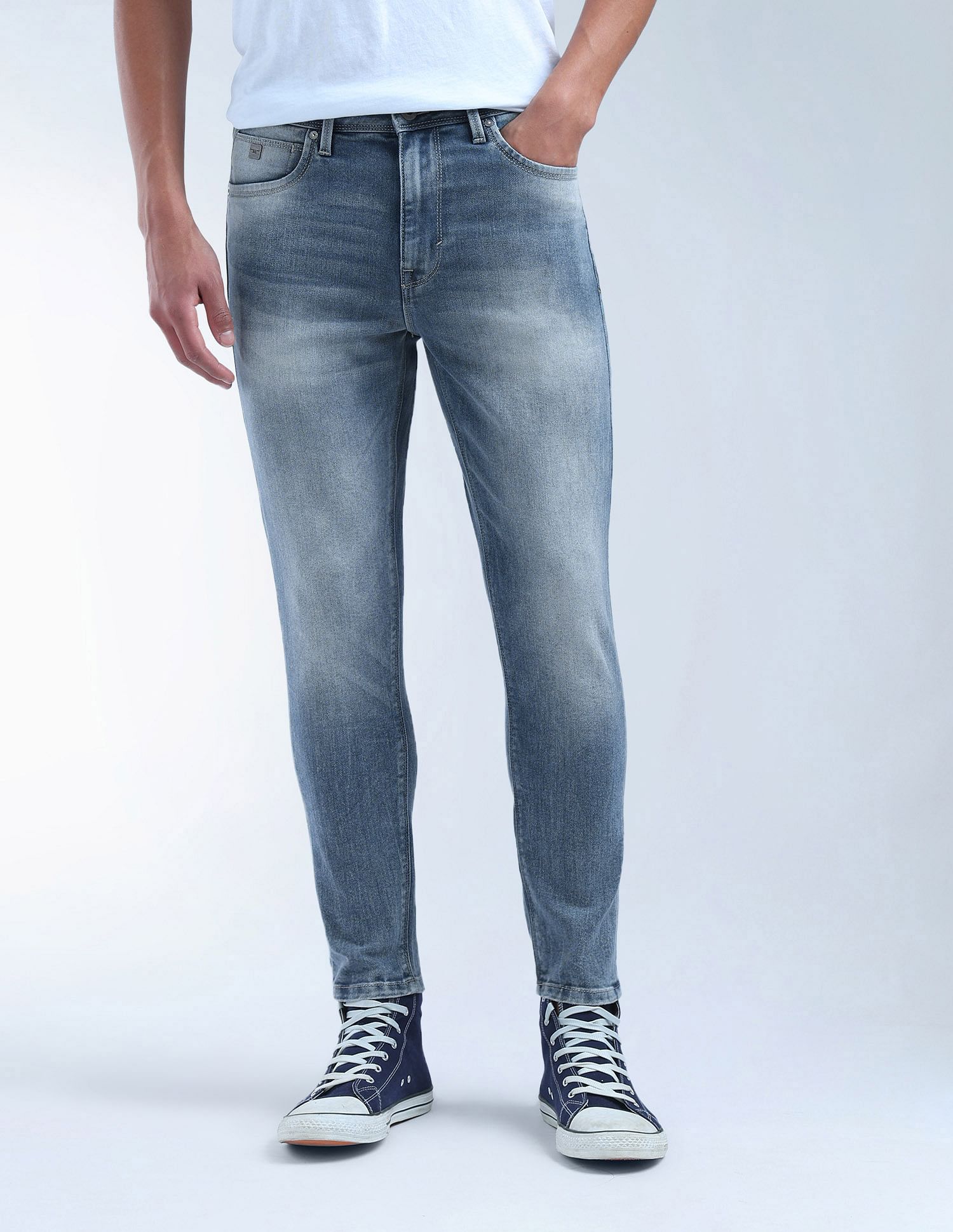 Flying Machine Mankle Relaxed Tapered Fit Style Denim Jeans