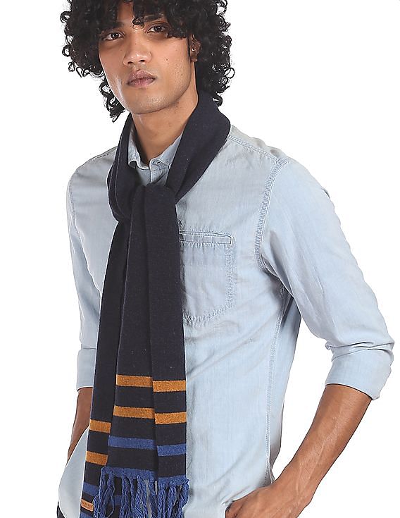 U.S. Polo Assn. Contrast Stripe Tassel Hem Muffler