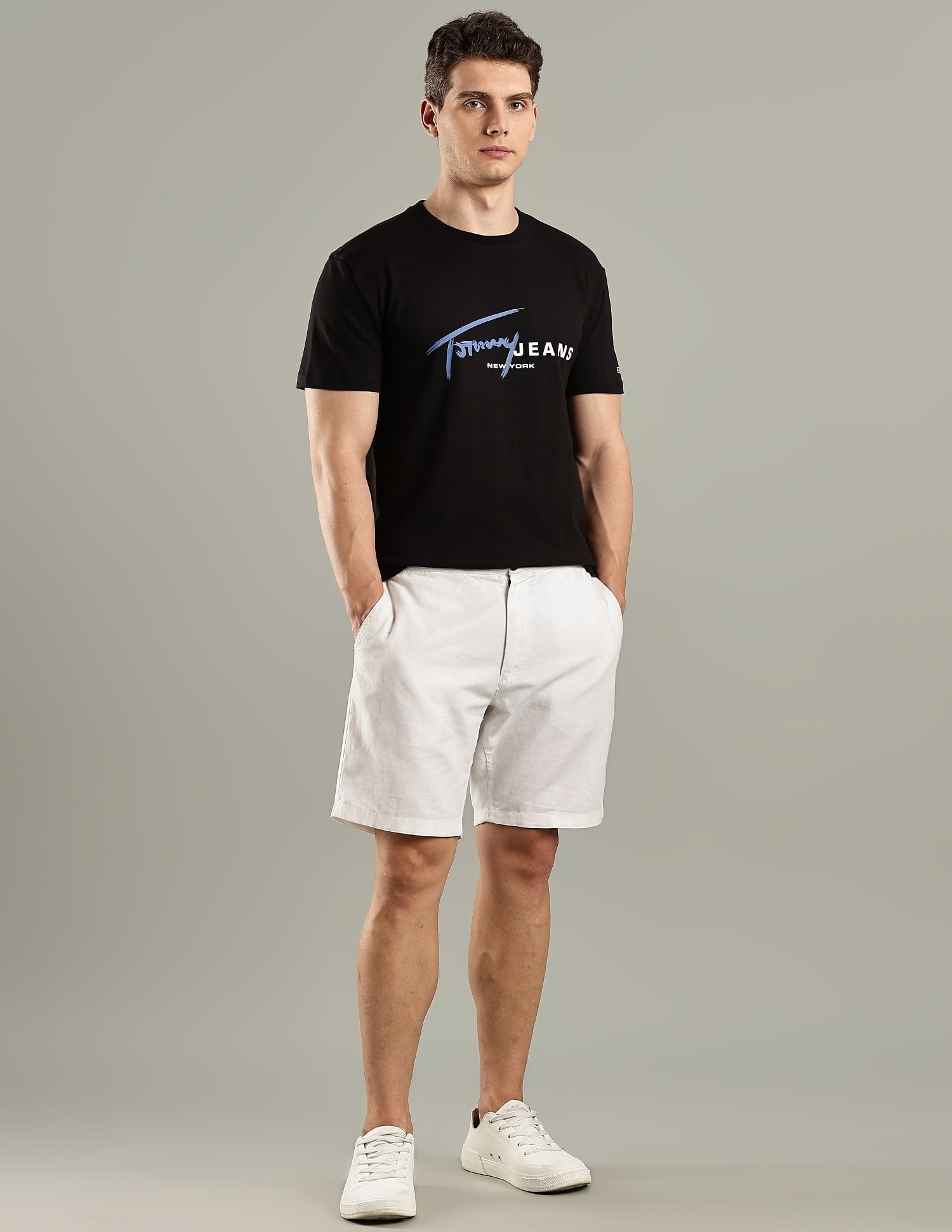 Tommy Hilfiger Logo Regular-Fit Cotton T-Shirt
