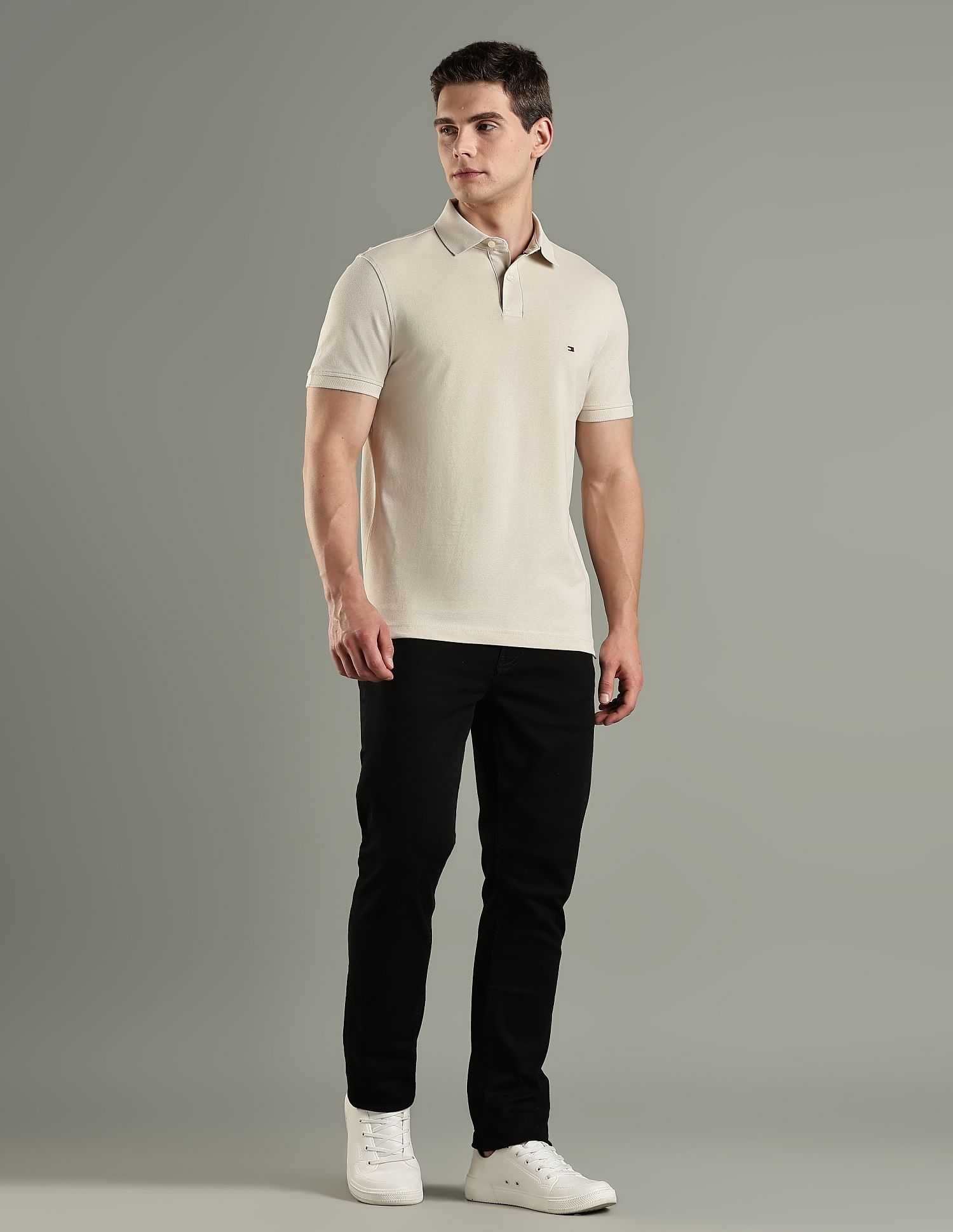 Tommy Hilfiger Solid Regular Fit Cotton Polo T-Shirt