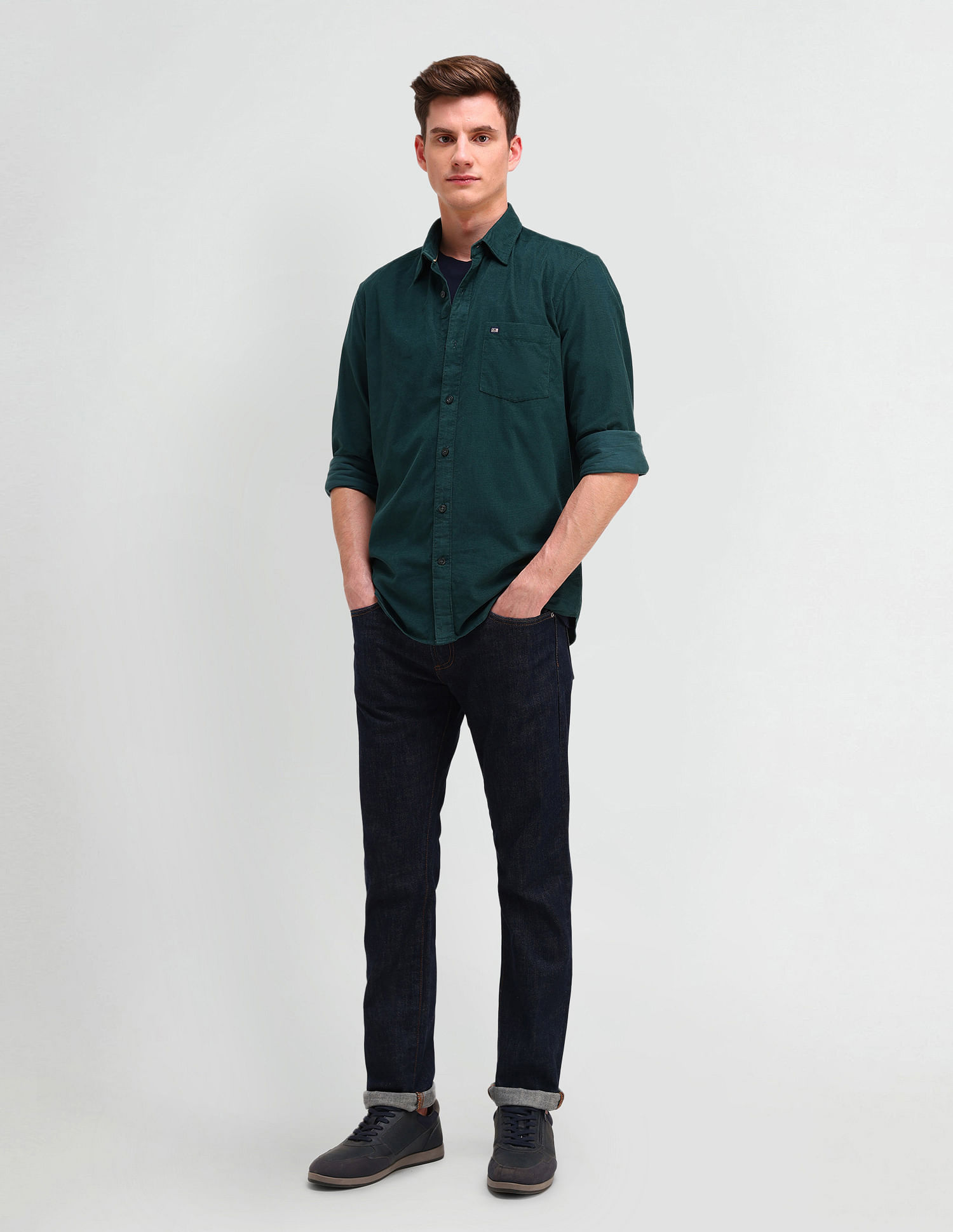 Arrow Sport Slim Fit Lightweight Corduroy Shirt