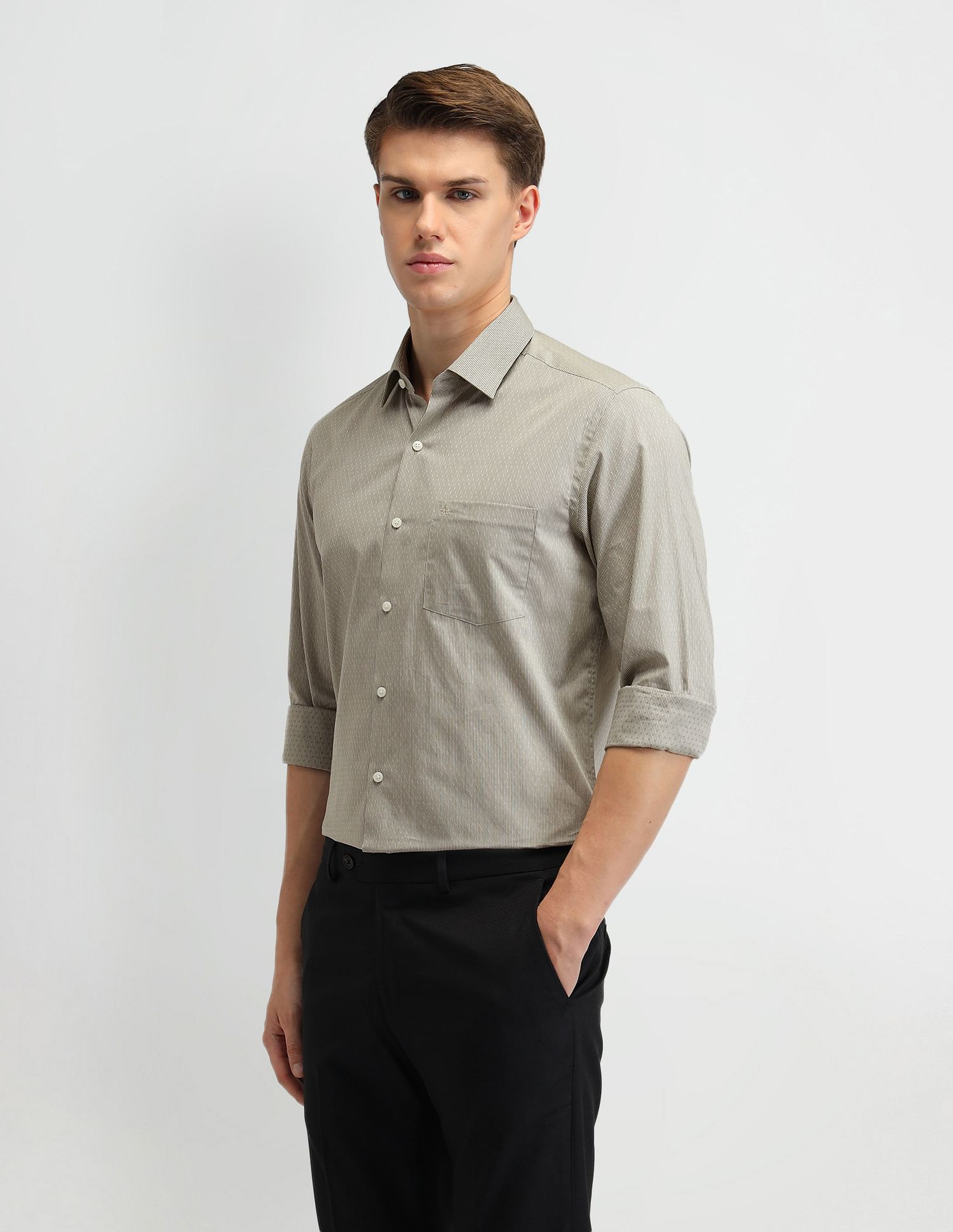 Arrow Vertical Striped Manhattan Slim Fit Shirt