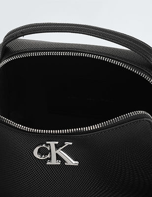 【  JEANS】CKJ MINIMAL MONOGRAM TINA BAG Calvin Klein Jeans Minimal Monogram Faux Leather Shoulder Bag