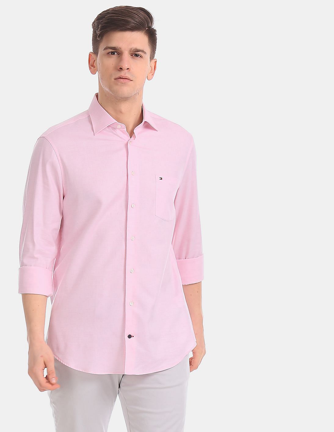 Buy Tommy Hilfiger Men Men Pink Regular Fit Patterned Weave Casual ...