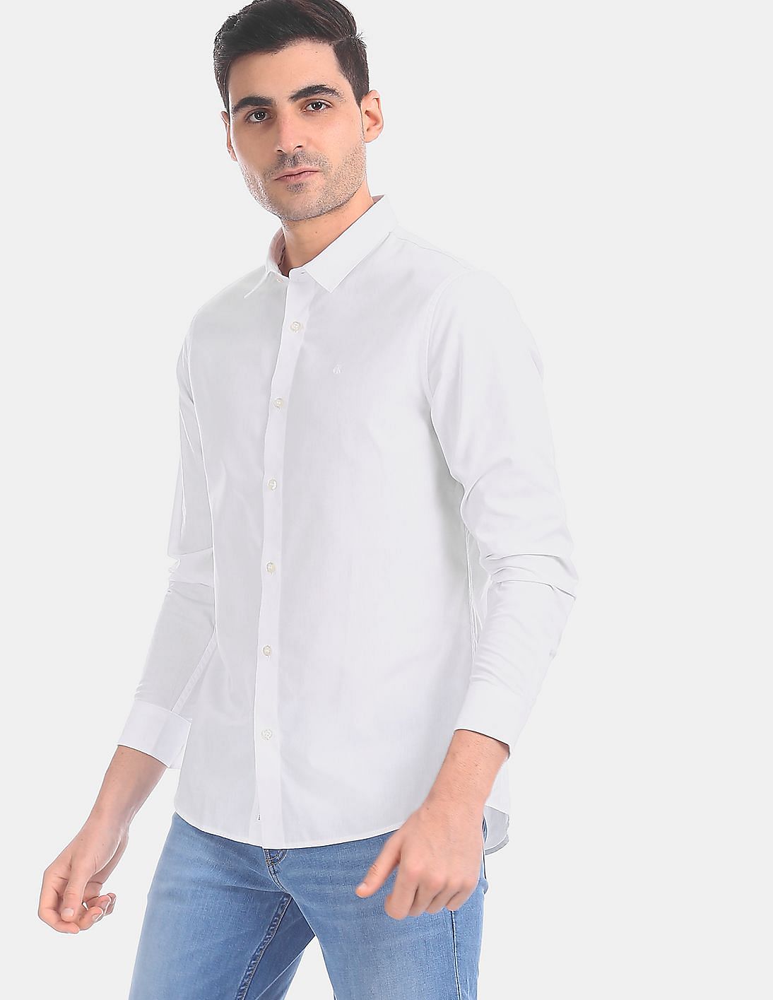Buy Calvin Klein Men White Slim Fit Solid Casual Shirt - NNNOW.com
