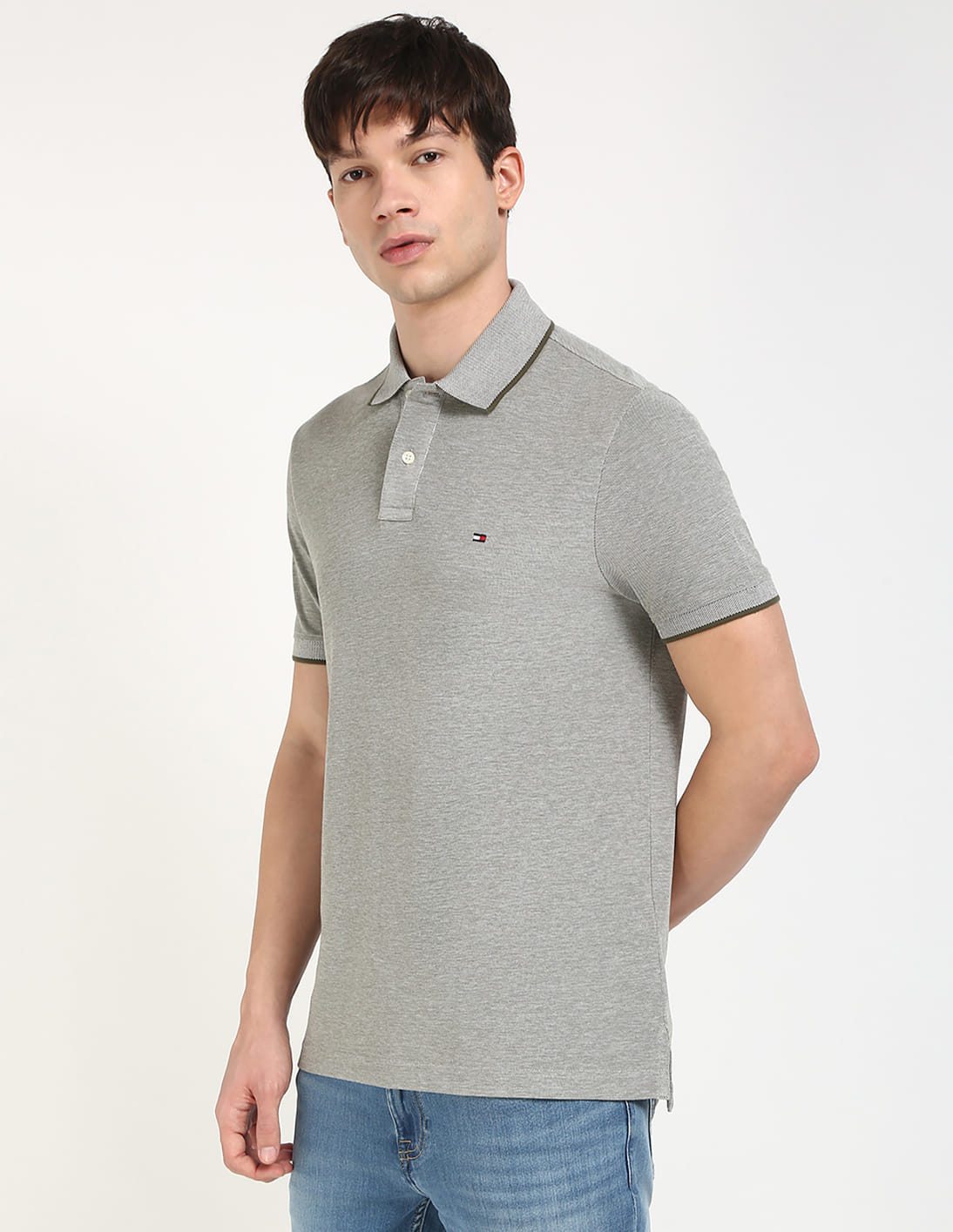 Buy Tommy Hilfiger Solid Regular Fit Polo Shirt - NNNOW.com
