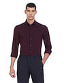 Tommy Hilfiger Men Wine Solid Poplin Weave Slim Fit Formal Shirt